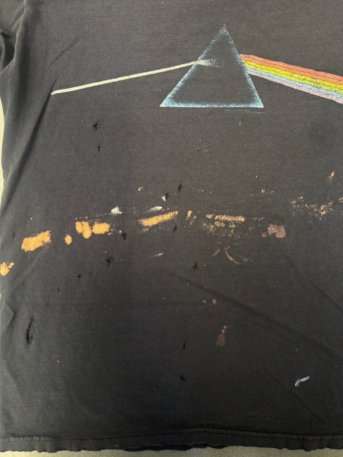 PINK FLOYD DARK SIDE OF THE MOON FADED AND DISTRESSED TEE (PULLED TAG)