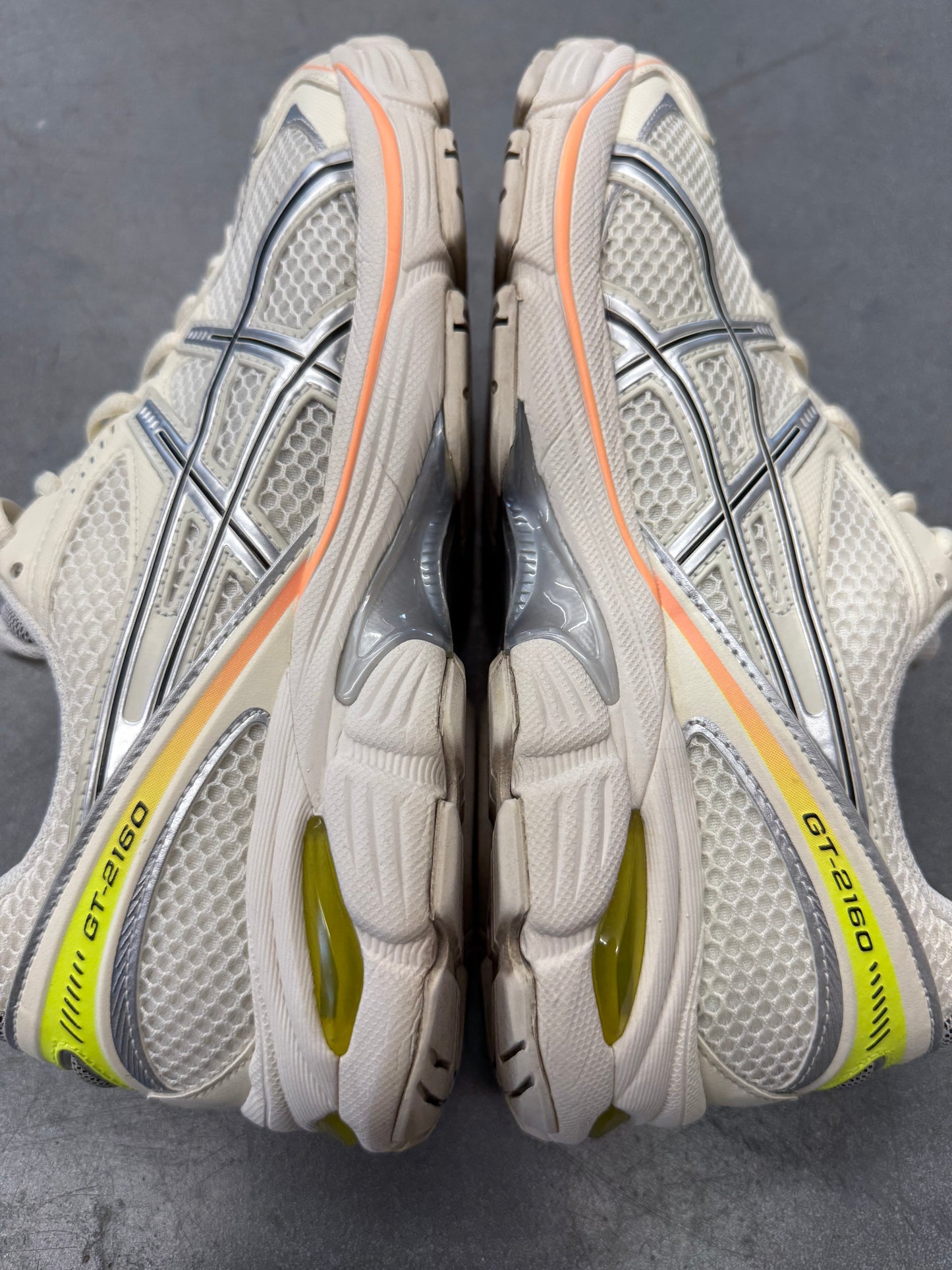 SIZE 10 ASICS GT-2160 PARIS (PRE-OWNED WITHOUT BOX)