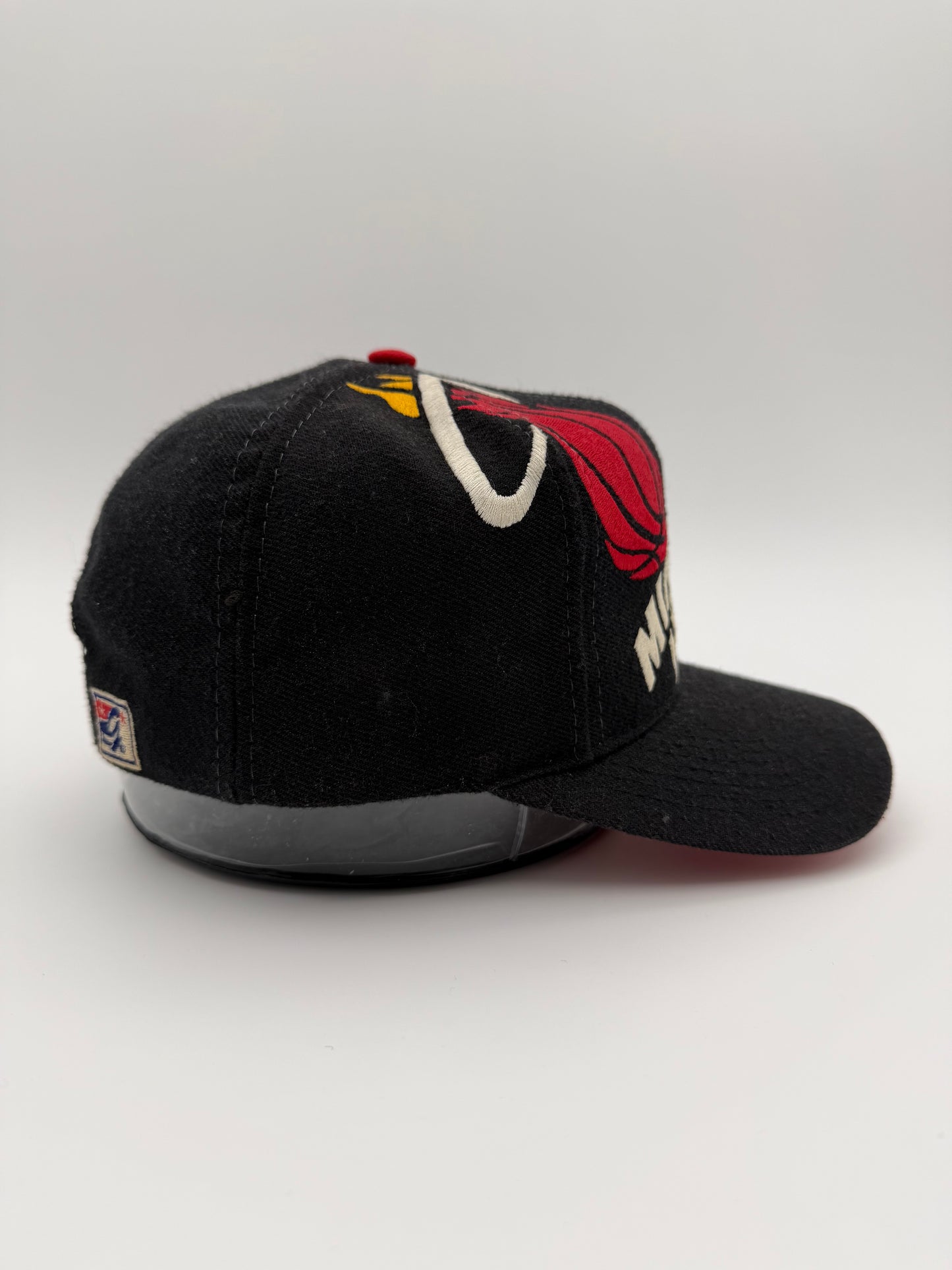 90S THE GAME MIAMI HEAT TWO-LOGO LIMITED EDITION SNAPBACK (530 OF 2000)