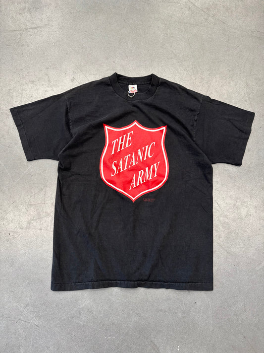 1995 THE DEVIL MADE ME DO IT THE SATANIC ARMY TEE (FOTL TAG)