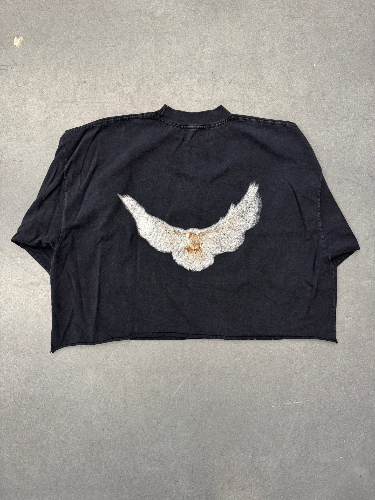 YZY GAP SEASON CROPPED DOVE TEE