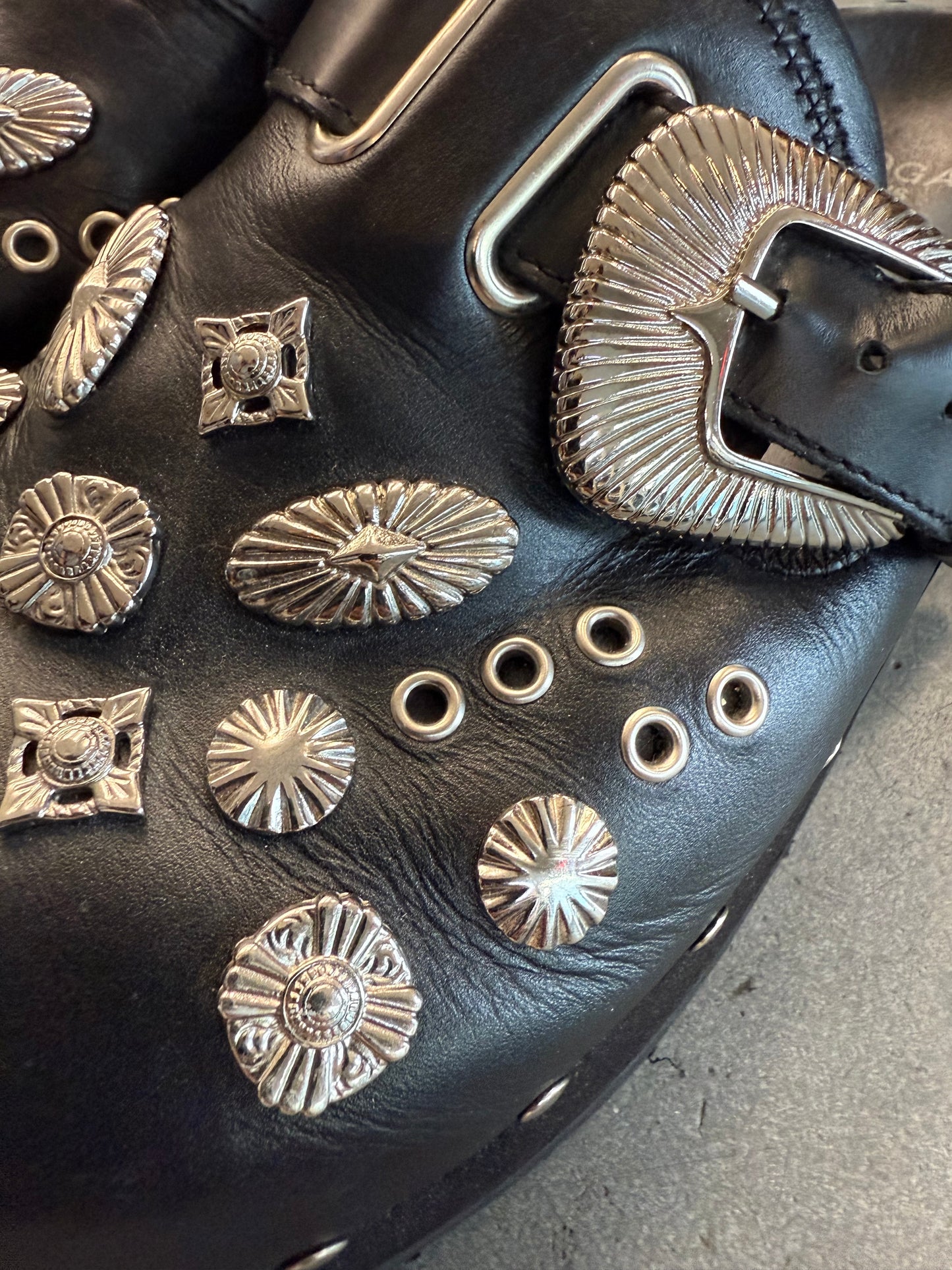 TOGA VIRILIS BLACK LEATHER STUDDED CLOG