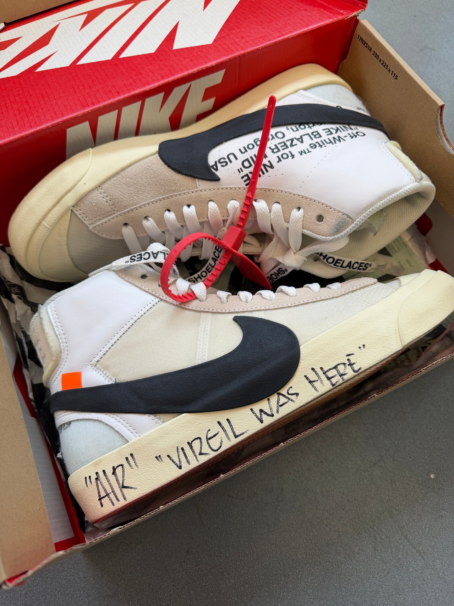 2017 NIKE OFF-WHITE THE 10: NIKE BLAZER MID (SIGNED BY VIRGIL ABLOH)