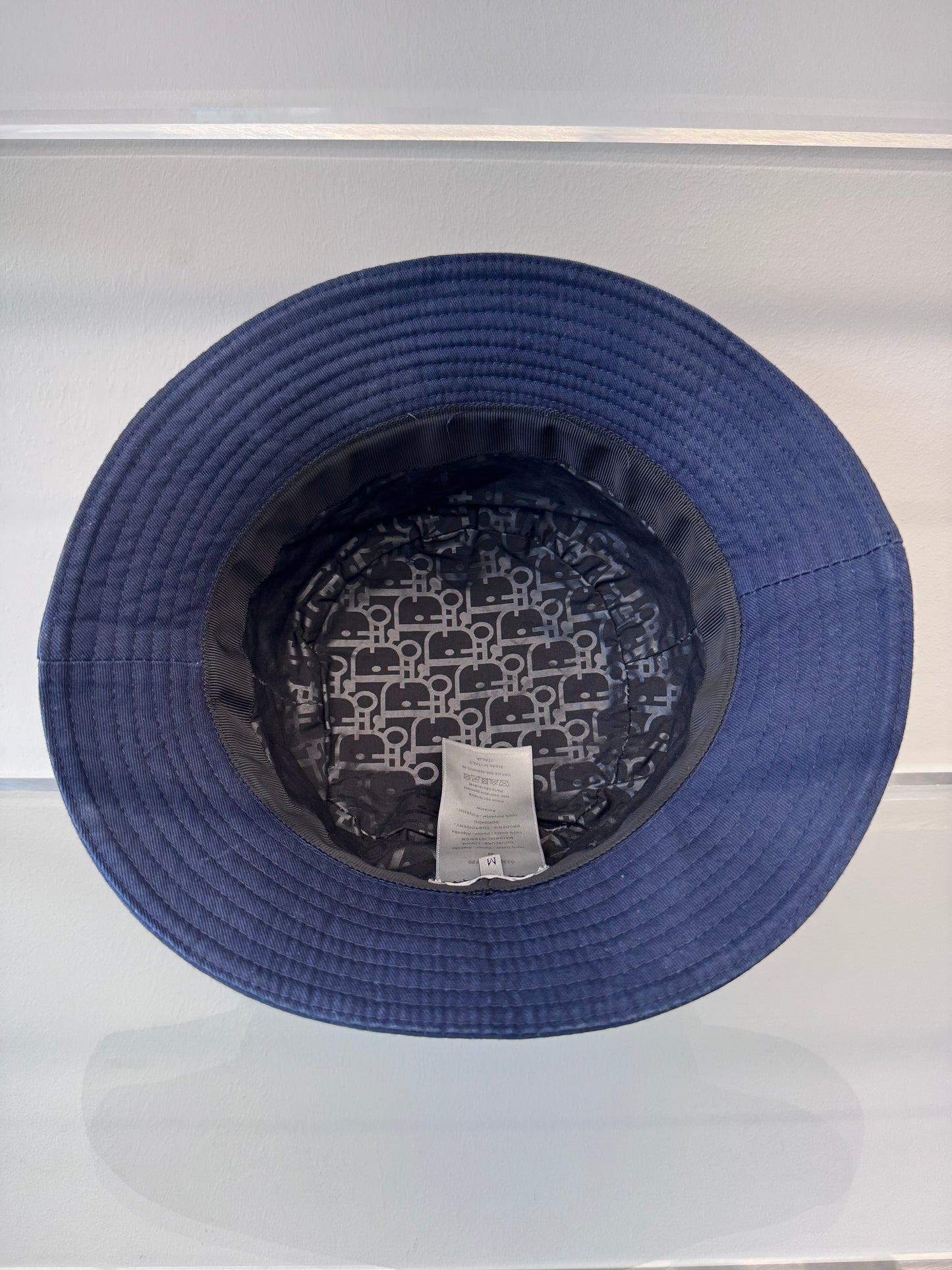 SS20 DIOR JORDAN WINGS BUCKET HAT NAVY