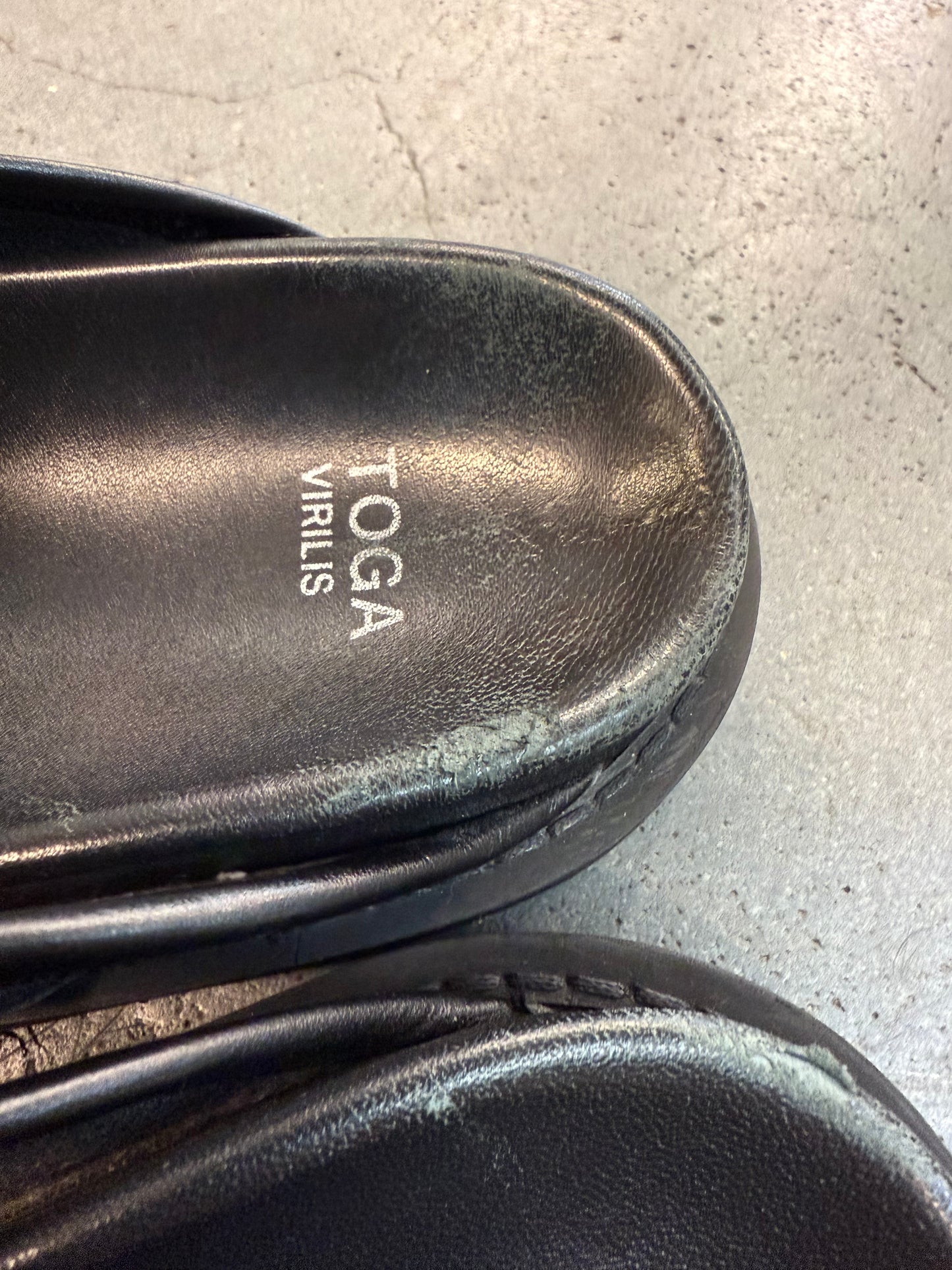 TOGA VIRILIS BLACK LEATHER STUDDED CLOG