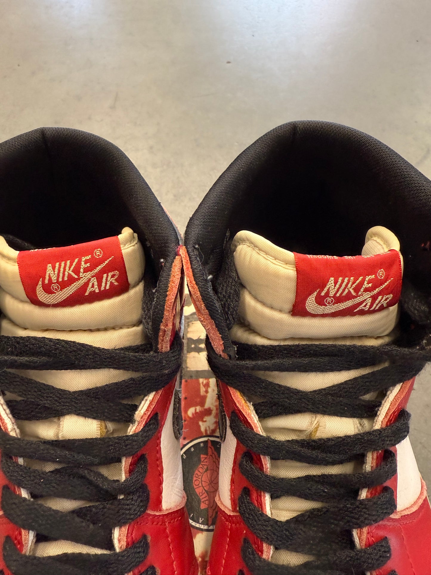 SIZE 7.5 1994 AIR JORDAN 1 CHICAGO HIGH (OG ALL + SIZE 8 BOX)