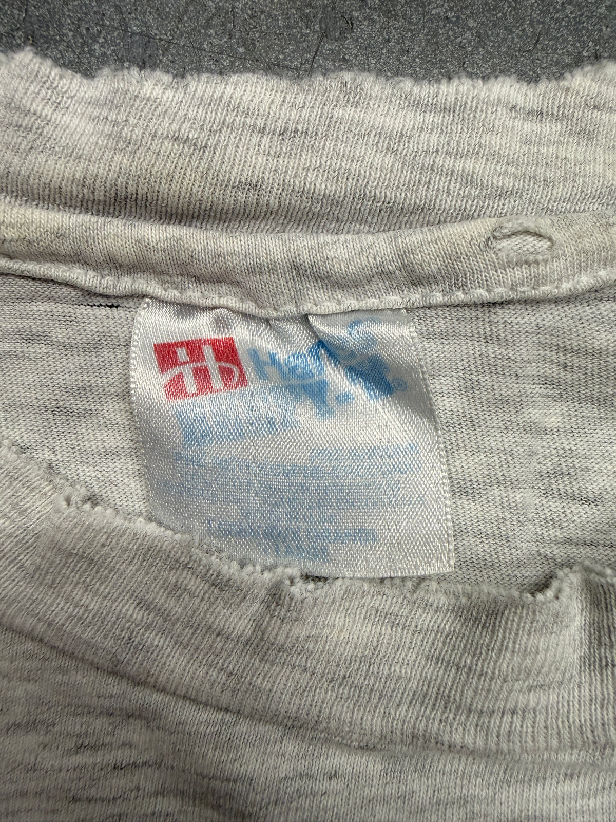1993 GRAY WOLVES LIBERTY GRAPHICS FADED TEE (HANES BEEFY TAG)