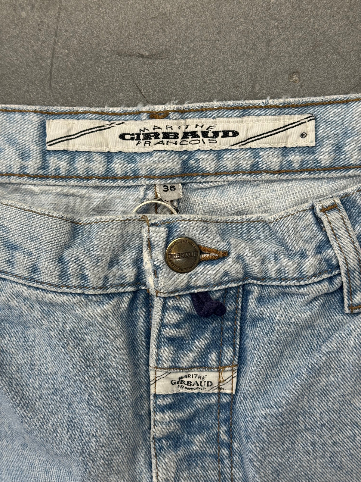 90S MARITHE FRANCOIS GIRBAUD LIGHT WASH DENIM JEANS (36)