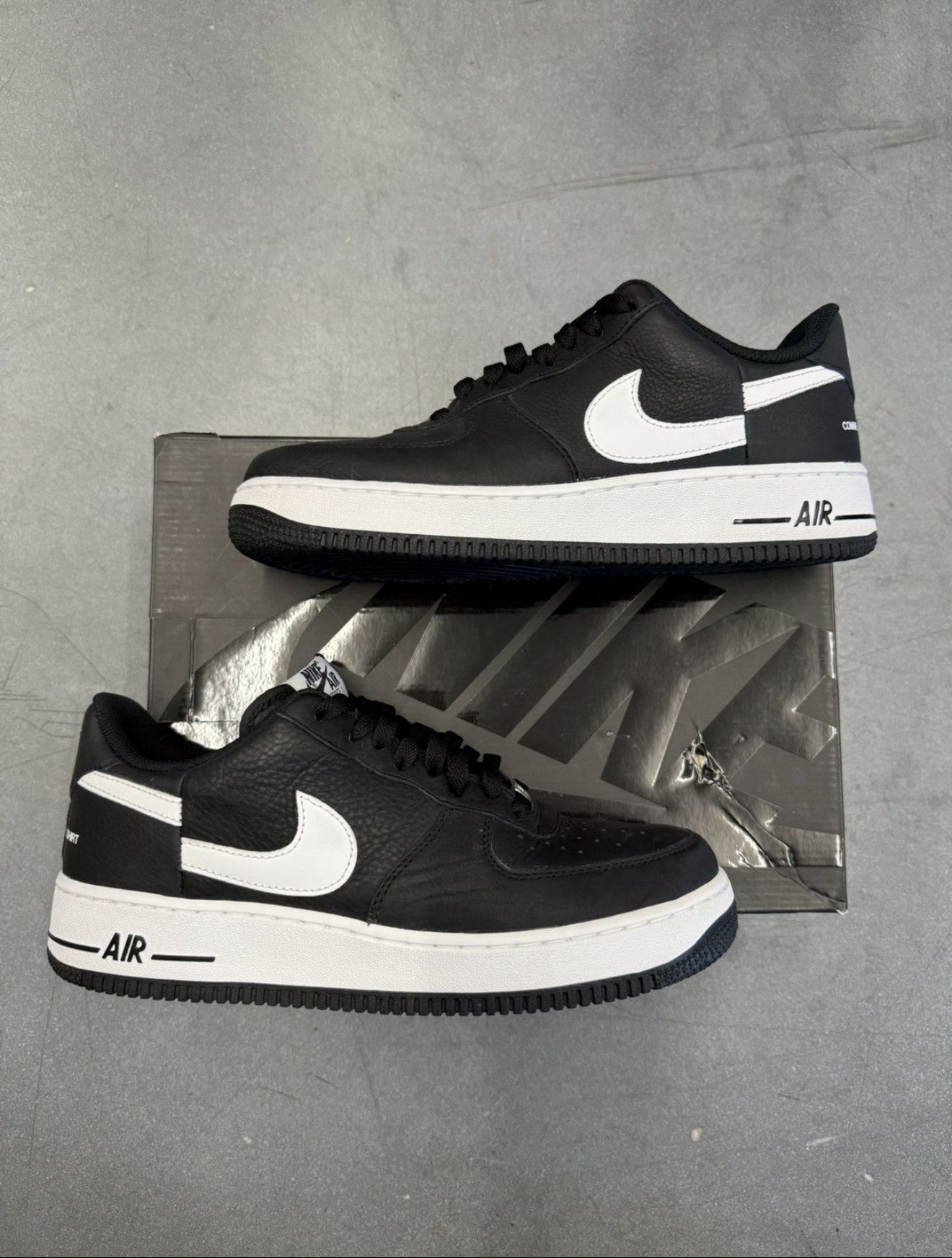 2018 SIZE 9 SUPREME CDG NIKE AIR FORCE 1 COMMES DES GARCONS (PRE-OWNED WITH BOX)