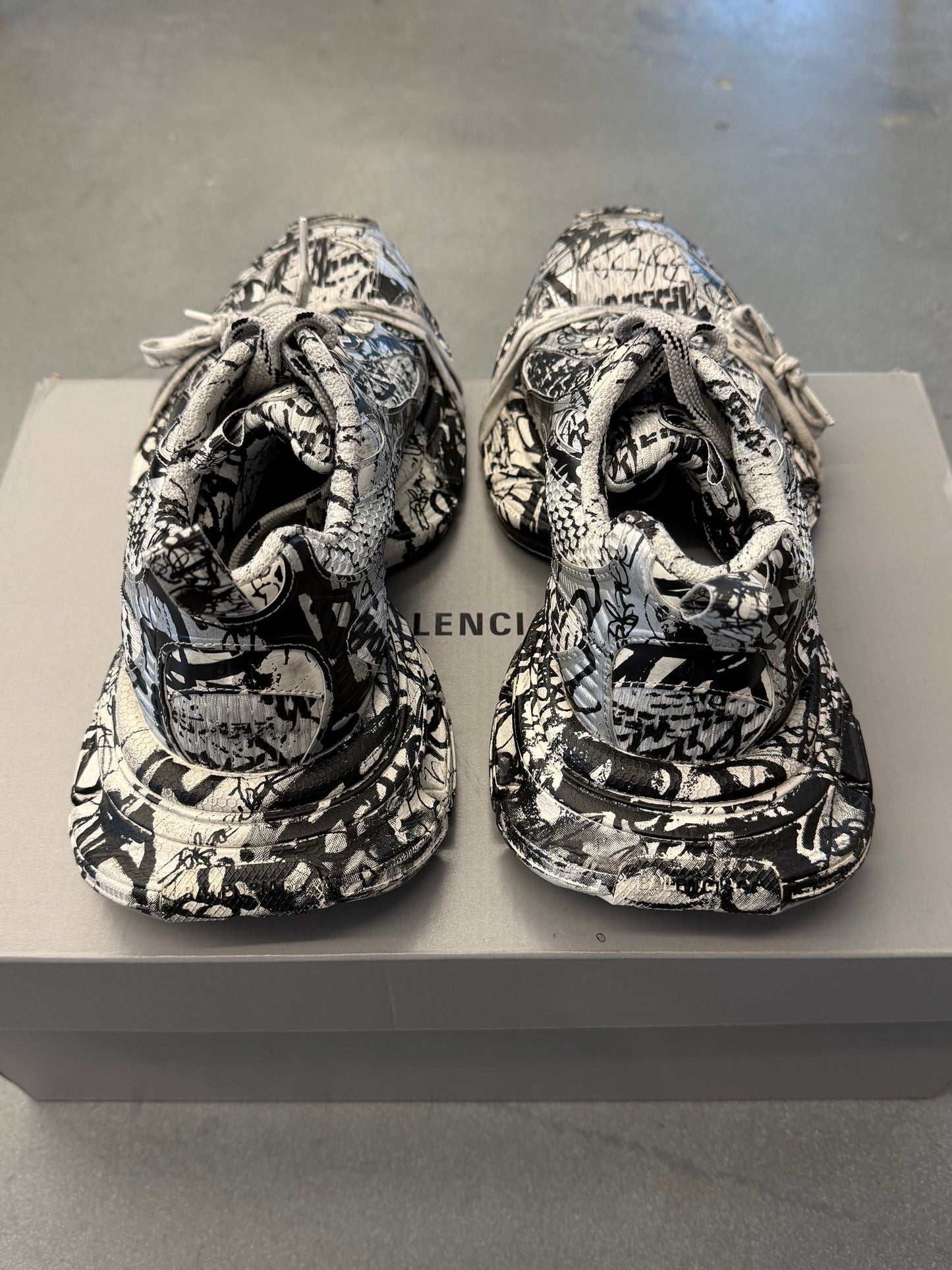 BALENCIAGA 3XL SNEAKER EXTREME GRAFFITI (W/ BOX)
