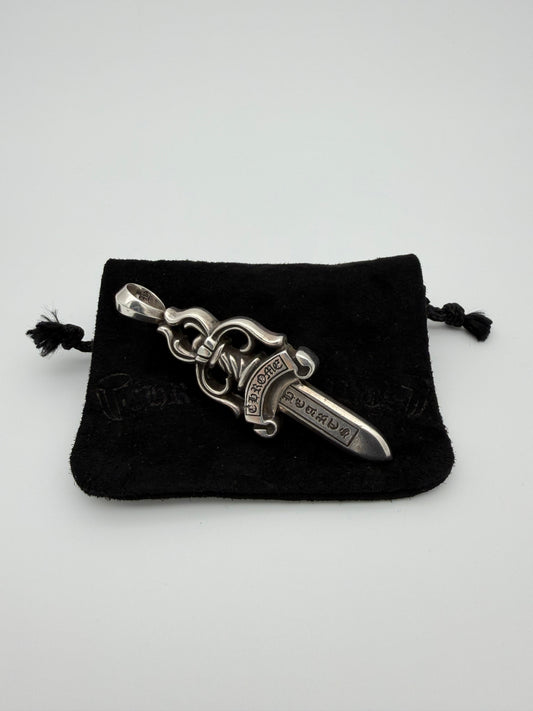 CHROME HEARTS BIG DAGGER SILVER PENDANT
