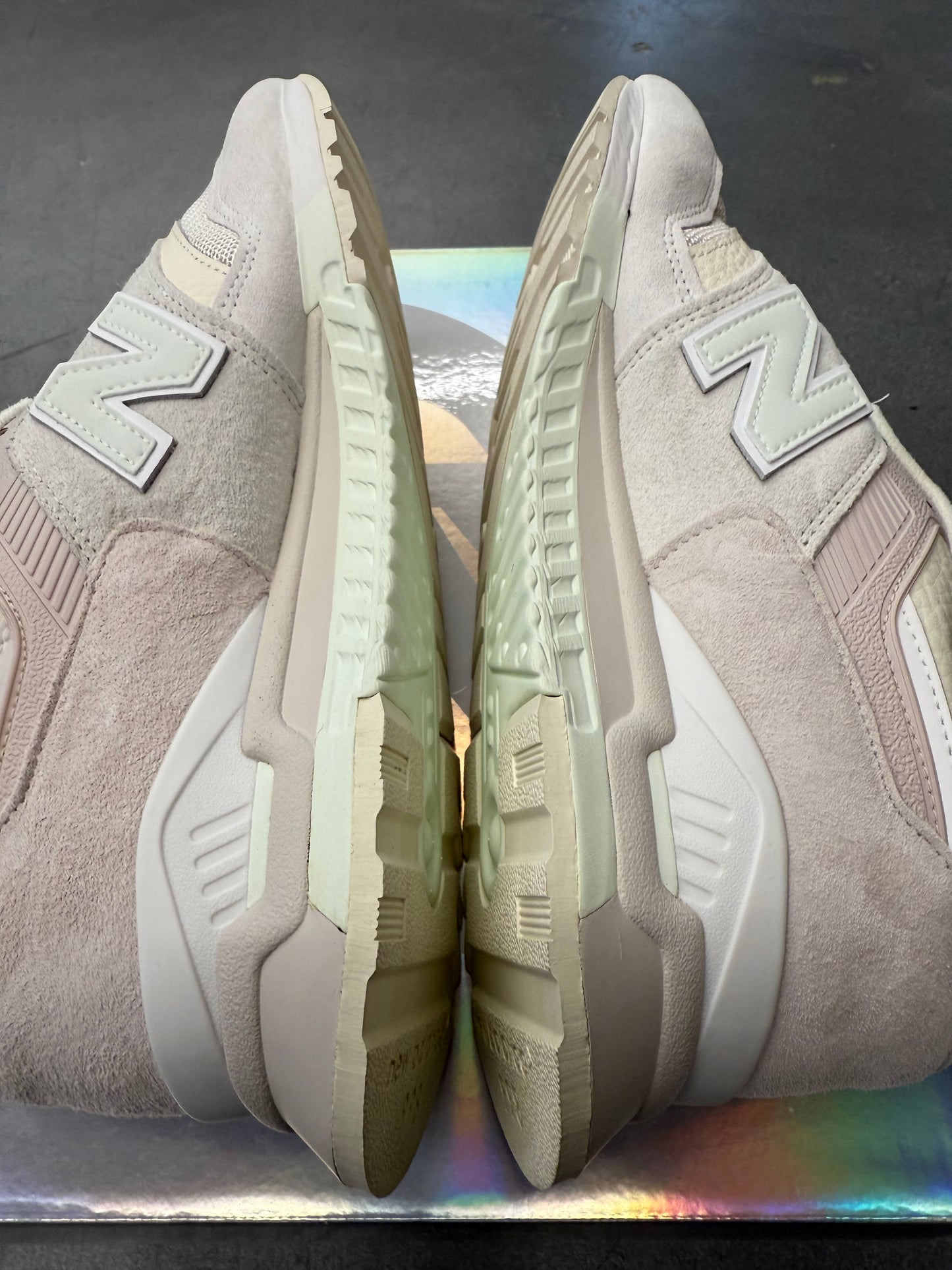 2025 SIZE 10 NEW BALANCE 997.5 MIUSA KITH EASTER WHITE MARSHMALLOW ANGORA