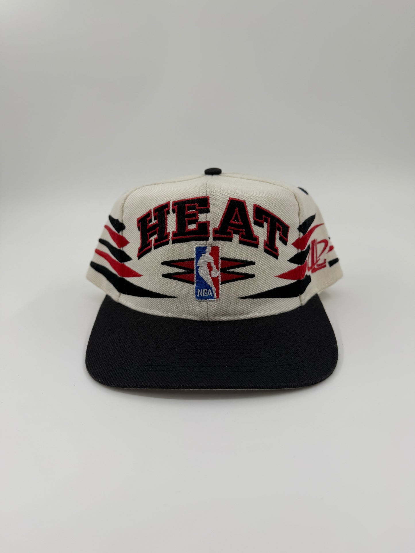 90S MIAMI HEAT NBA DIAMOND LOGO ATHLETIC SNAPBACK HAT