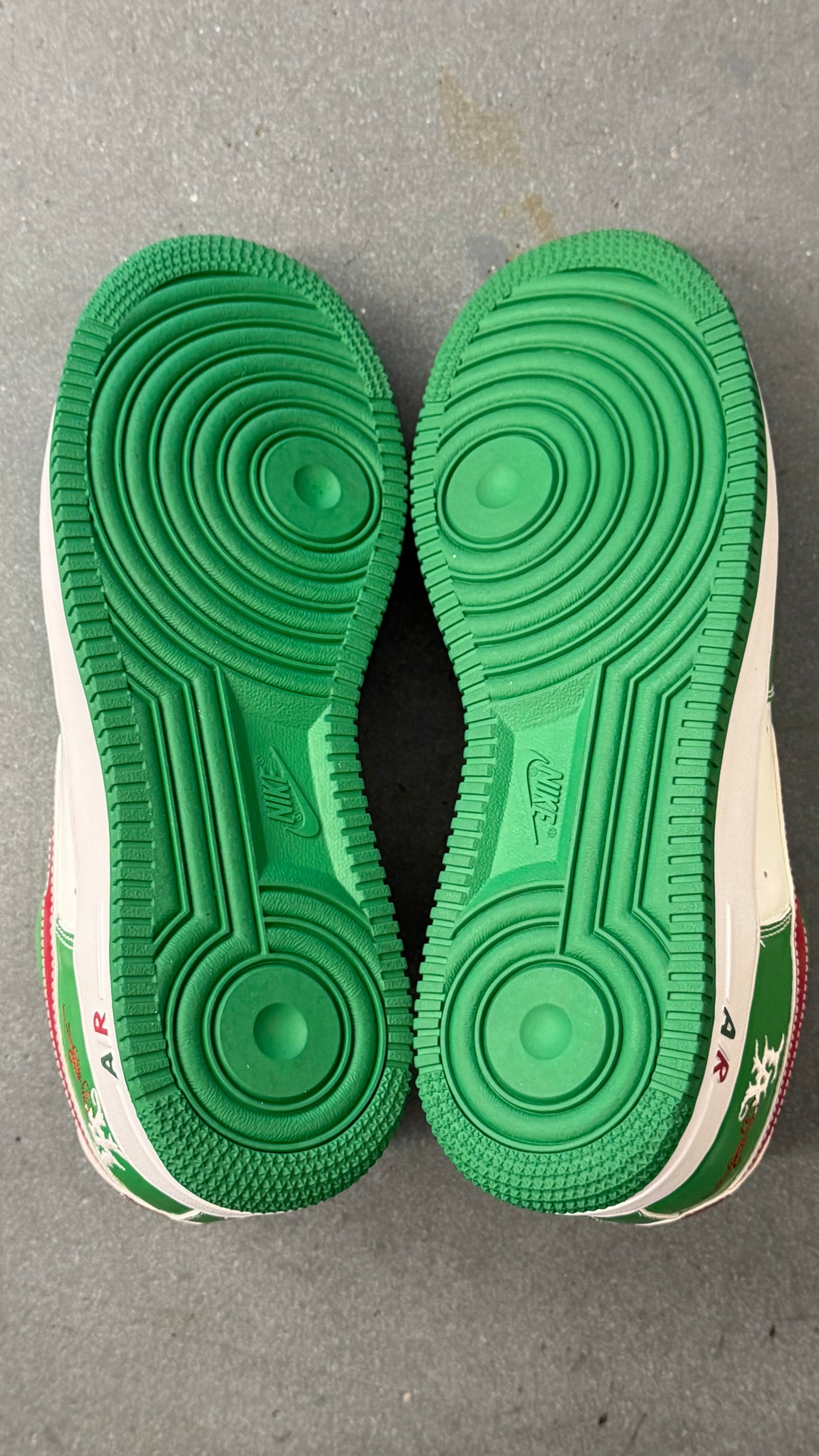 2005 NIKE AIR FORCE 1 LOW MR. CARTOON