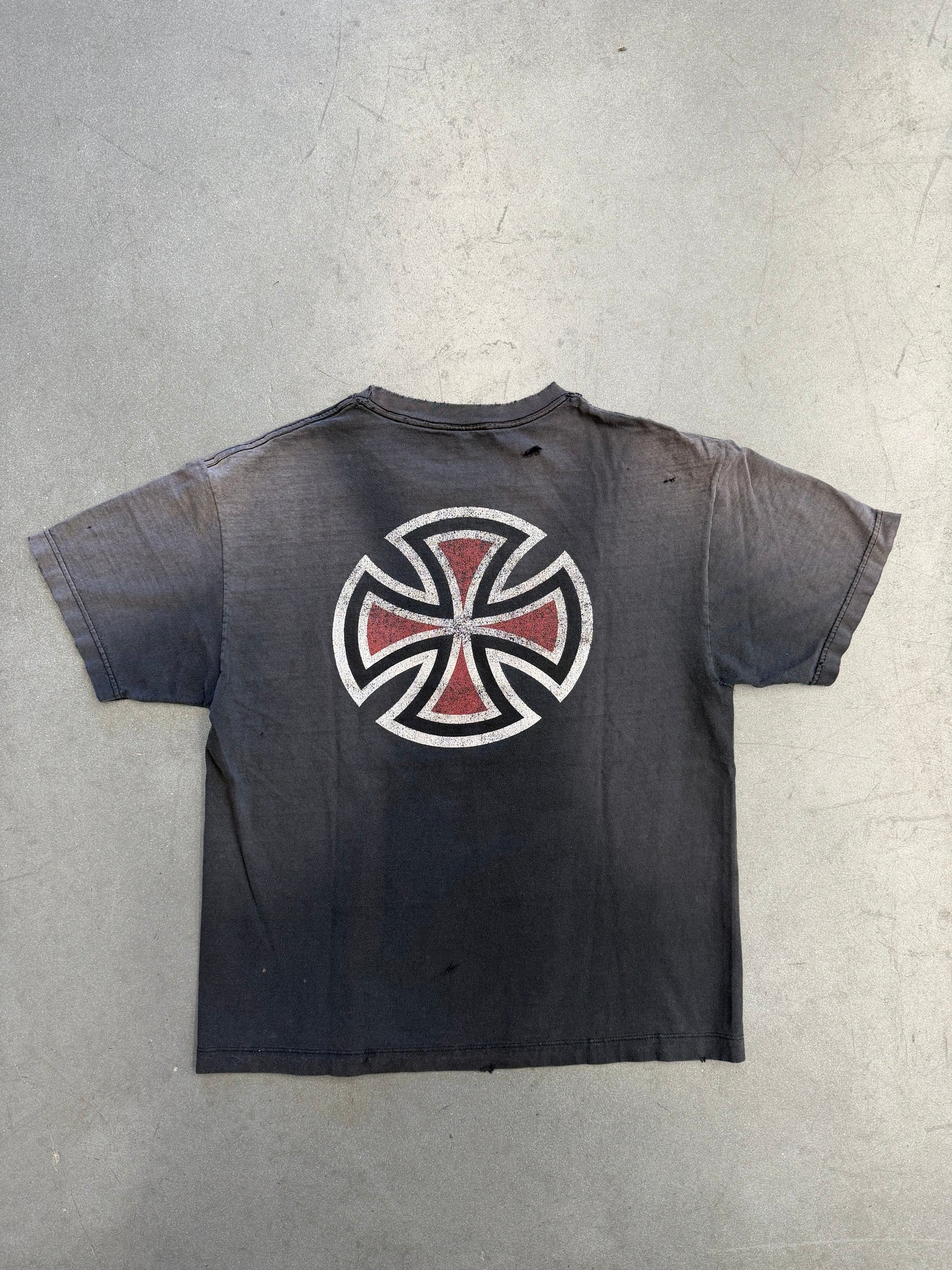 Y2K INDEPENDENT TRUCKS FADED TEE (PULLED TAG)