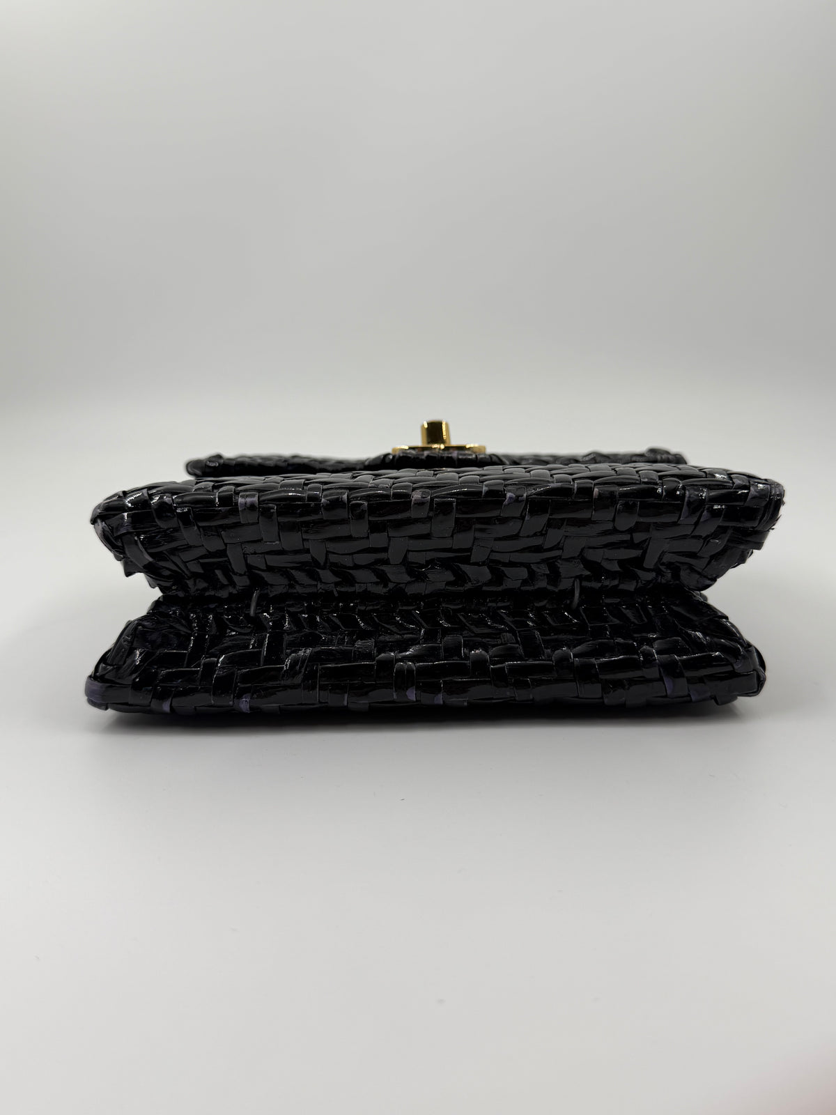 2001 CHANEL WOVEN WICKER/RATTAN MINI CLASSIC FLAP BAG - BLACK/GOLD