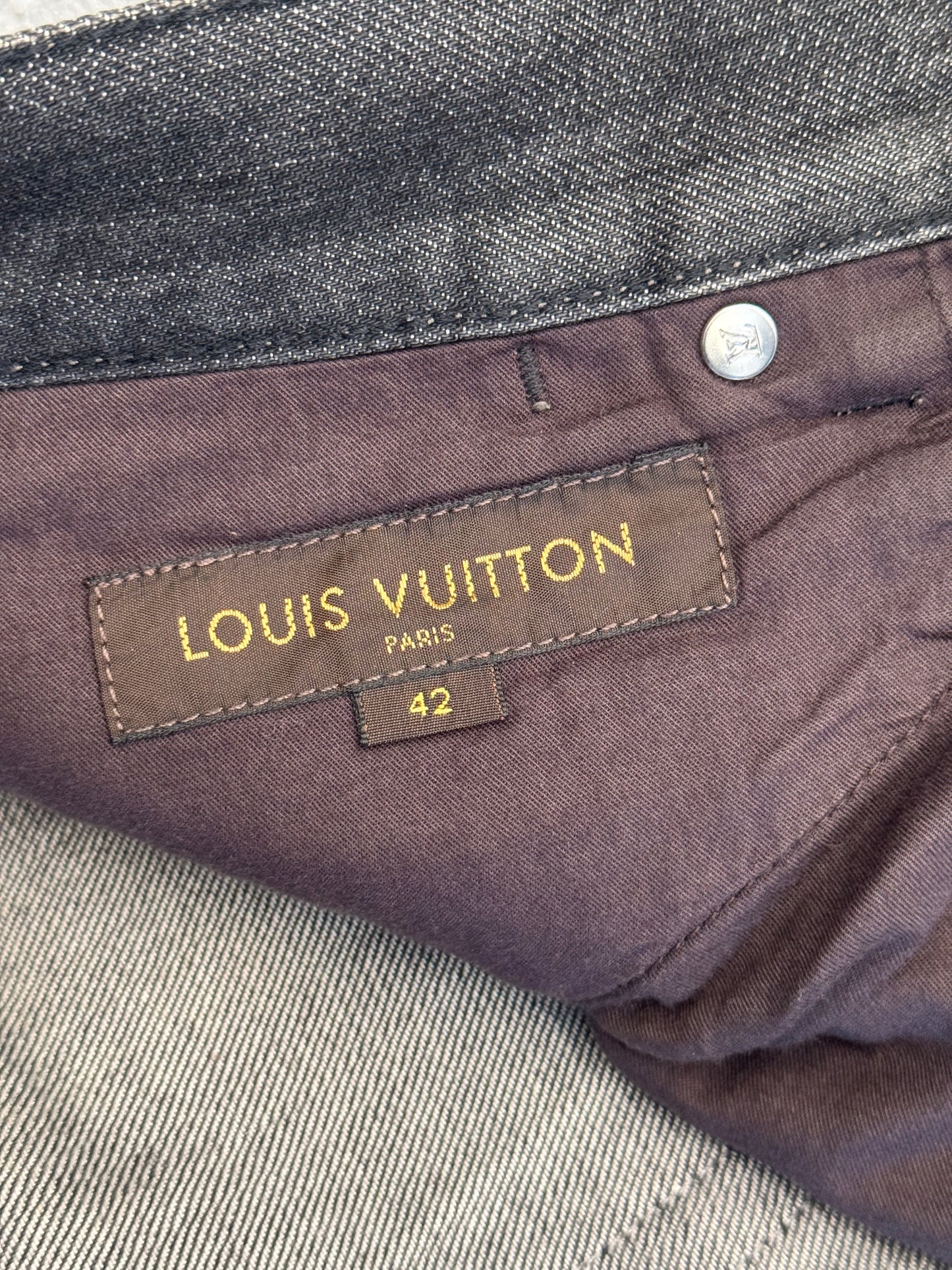 LOUIS VUITTON DARK RINSE FLEUR LOGO JEANS