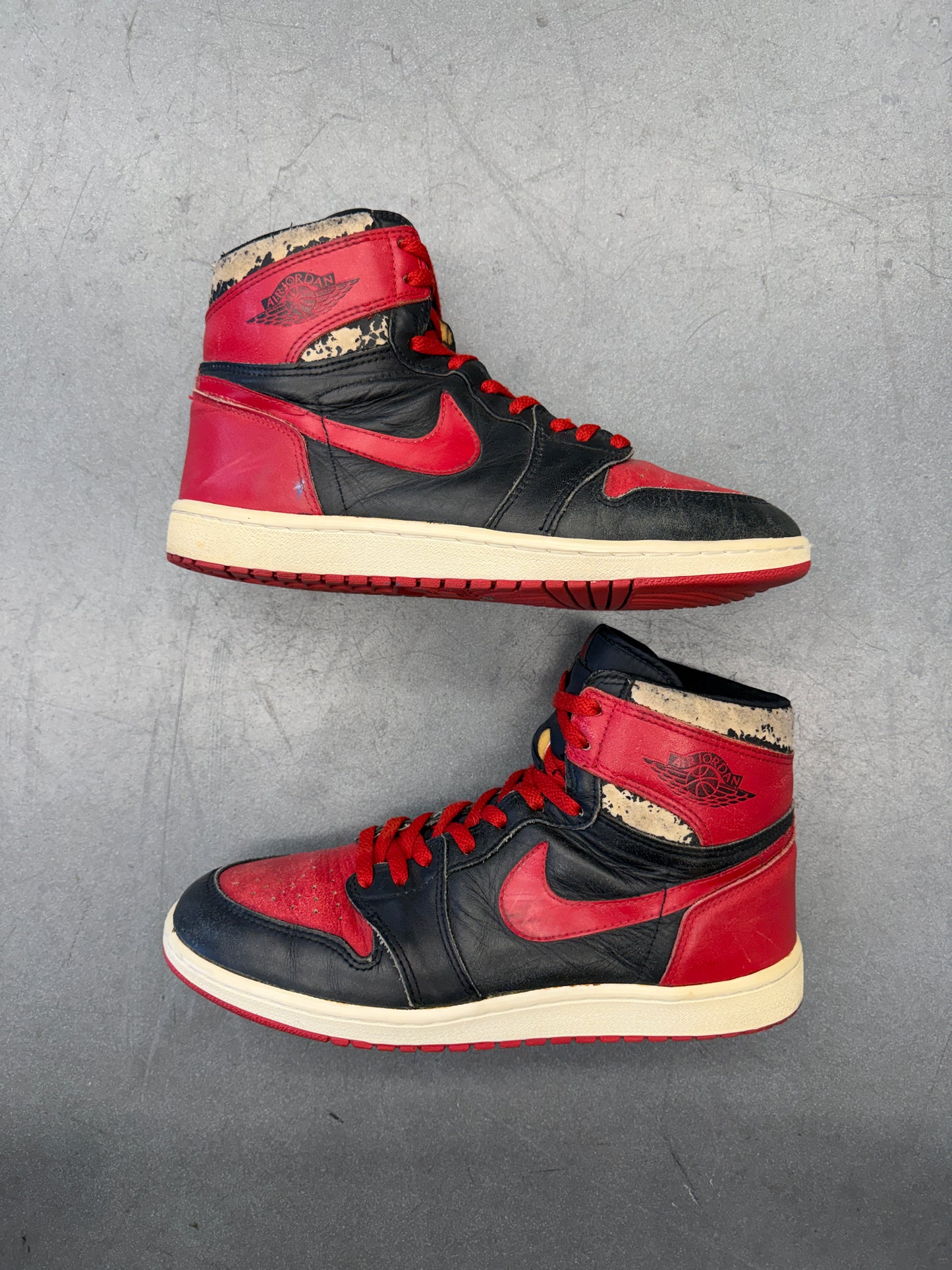 1985 AIR JORDAN 1 HIGH - BRED