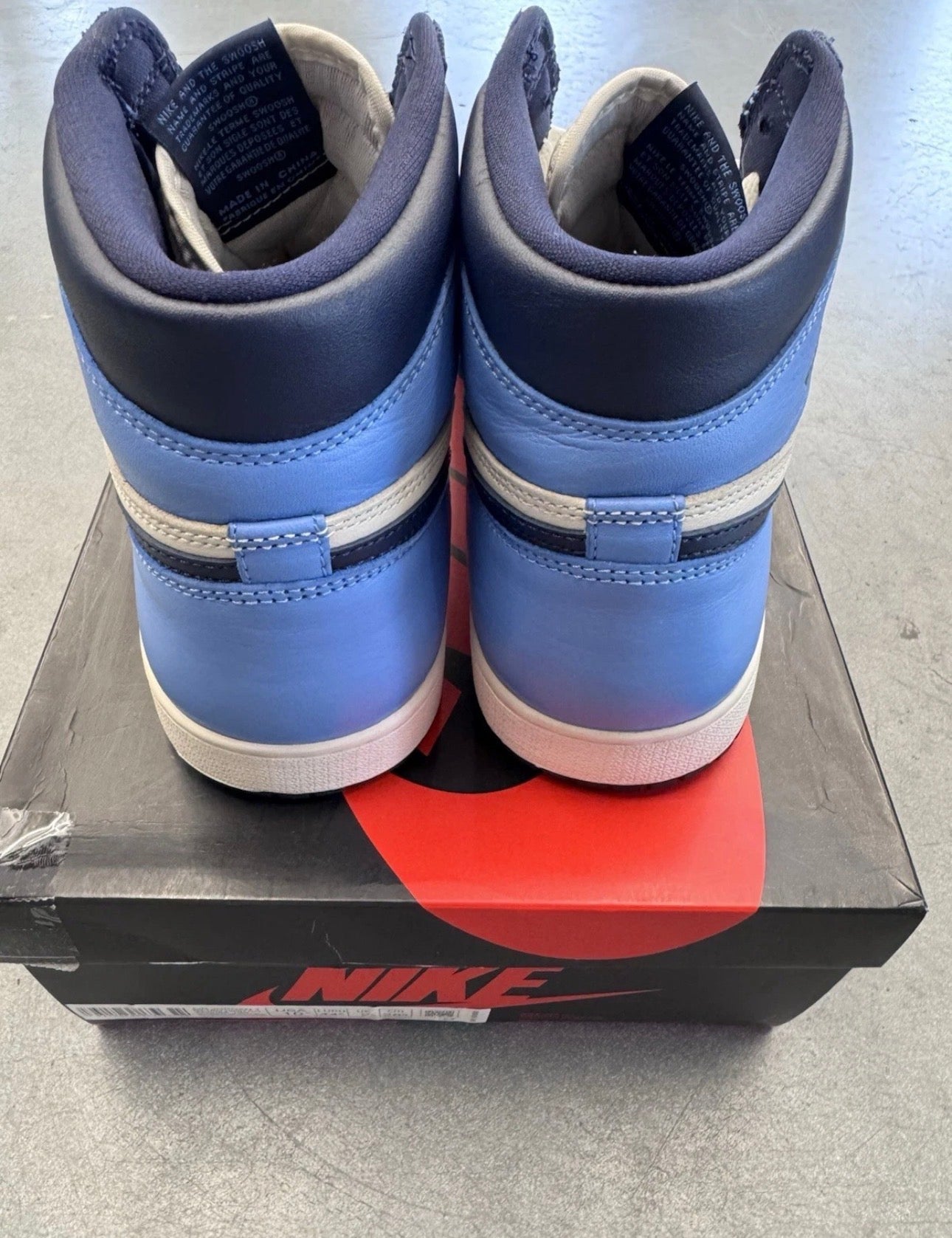 2019 SIZE 10.5 JORDAN 1 RETRO HIGH OBSIDIAN WITH BOX