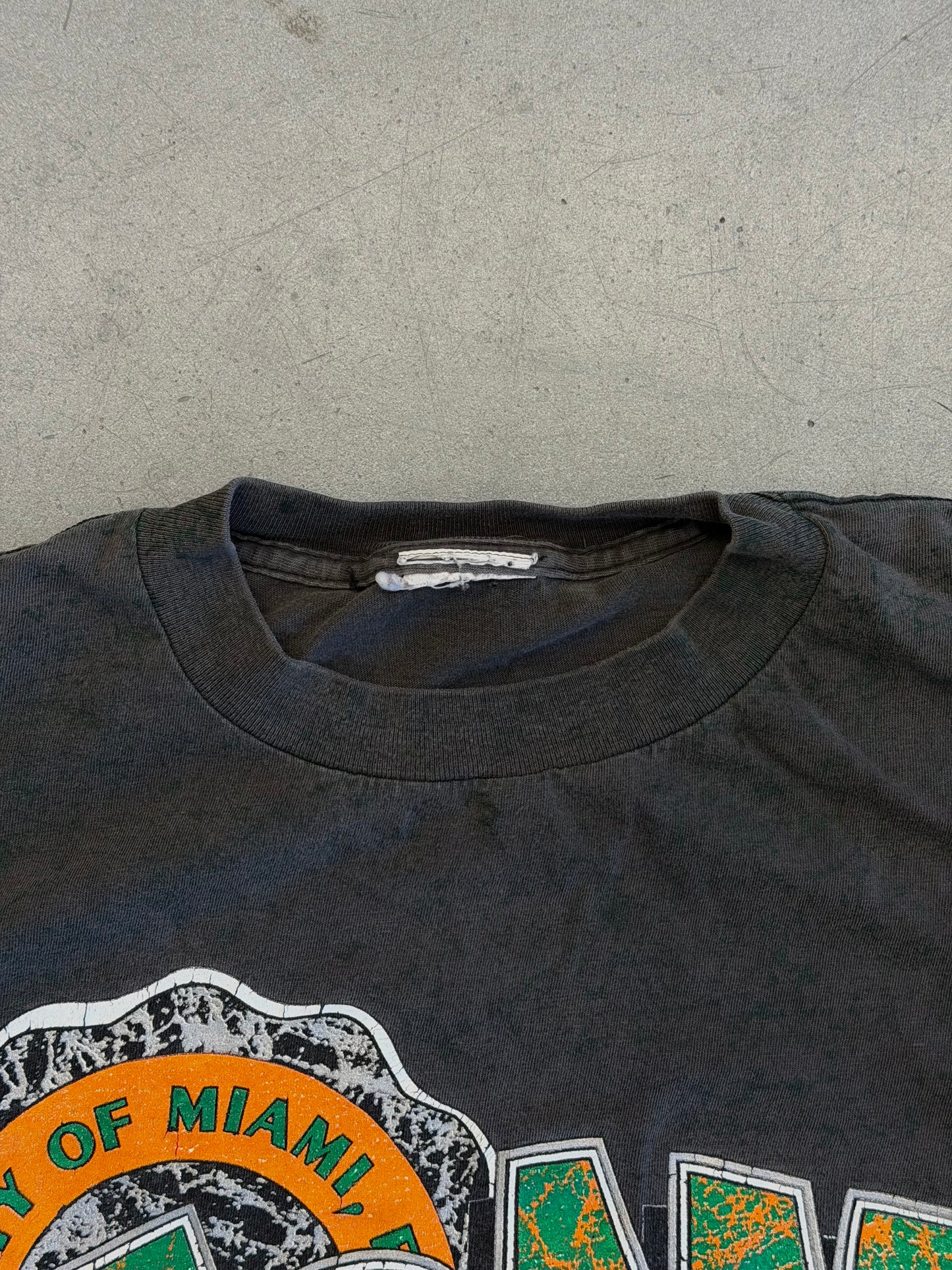 90S UNIVERSITY OF MIAMI CAPITOL GRAPHICS ANGRY SEBASTIAN TEE (CUT TAG)