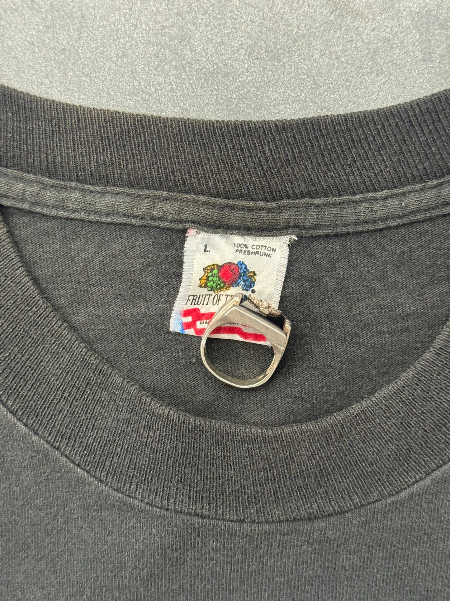 90'S PORNSTAR BED TEE (FOTL TAG)