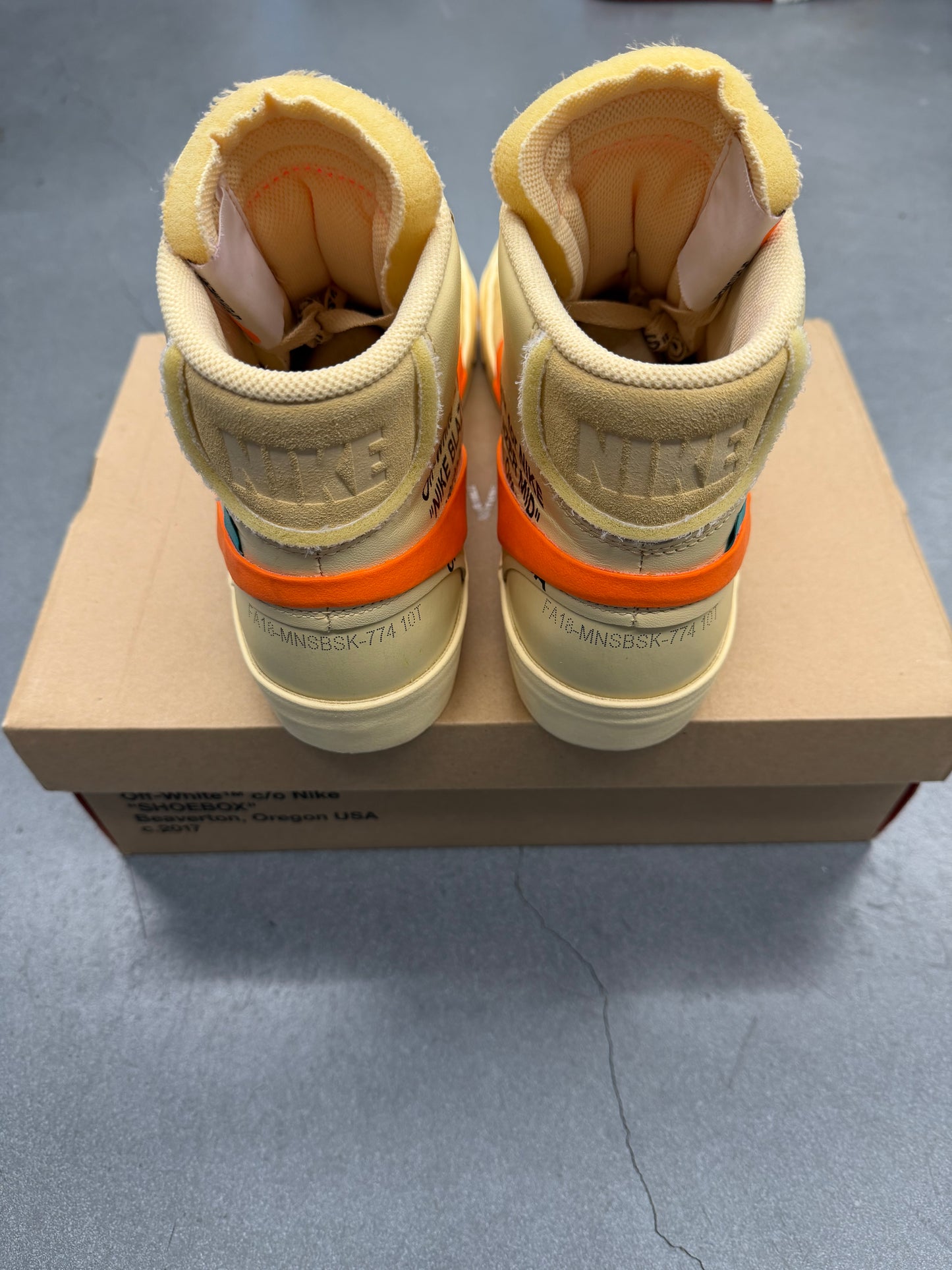 2018 SIZE 10.5 NIKE BLAZER MID OFF-WHITE 'HALLOW'S EVE'