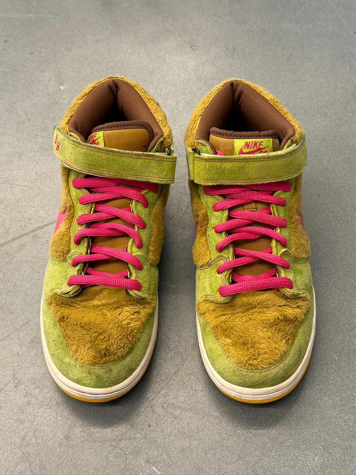 2006 NIKE SB DUNK MID MAMA BEAR (W/O BOX)