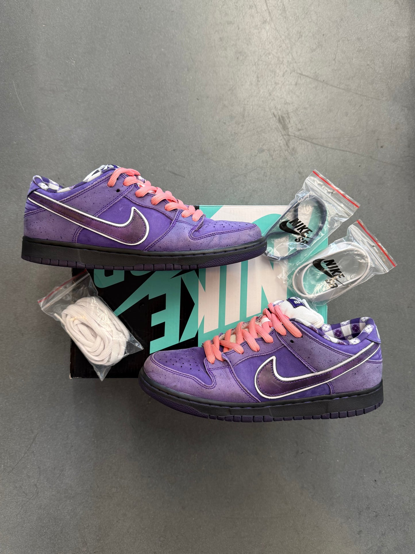 2018 SIZE 10 NIKE DUNK PURPLE LOBSTER (PRE-OWNED WITH BOX)