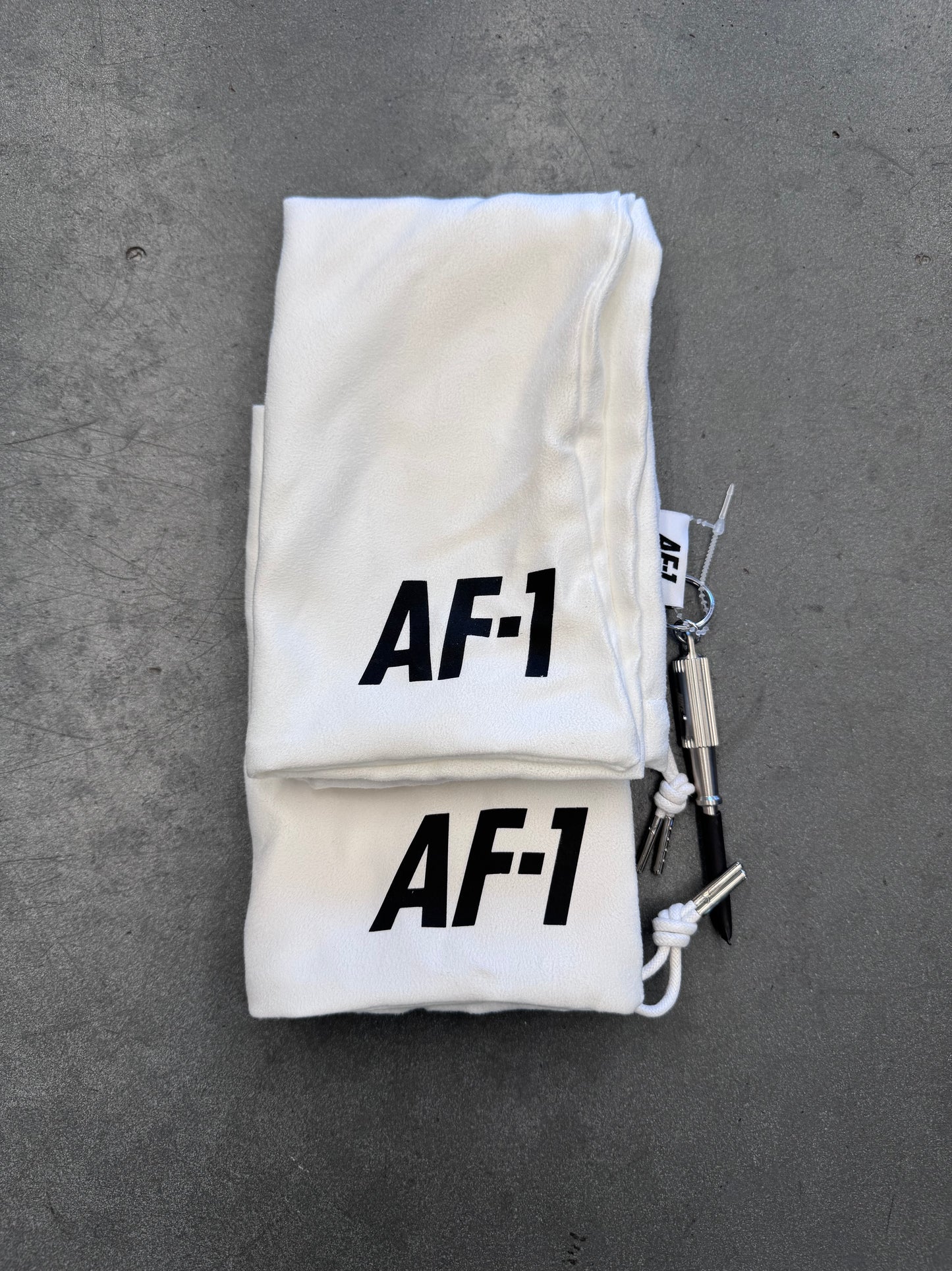 SIZE 9W NIKE AIR FORCE 1 LOW SWARVOSKI RETROFLECTIVE CRYSTAL WHITE (2021) (NEW WITH BOX) (CC)