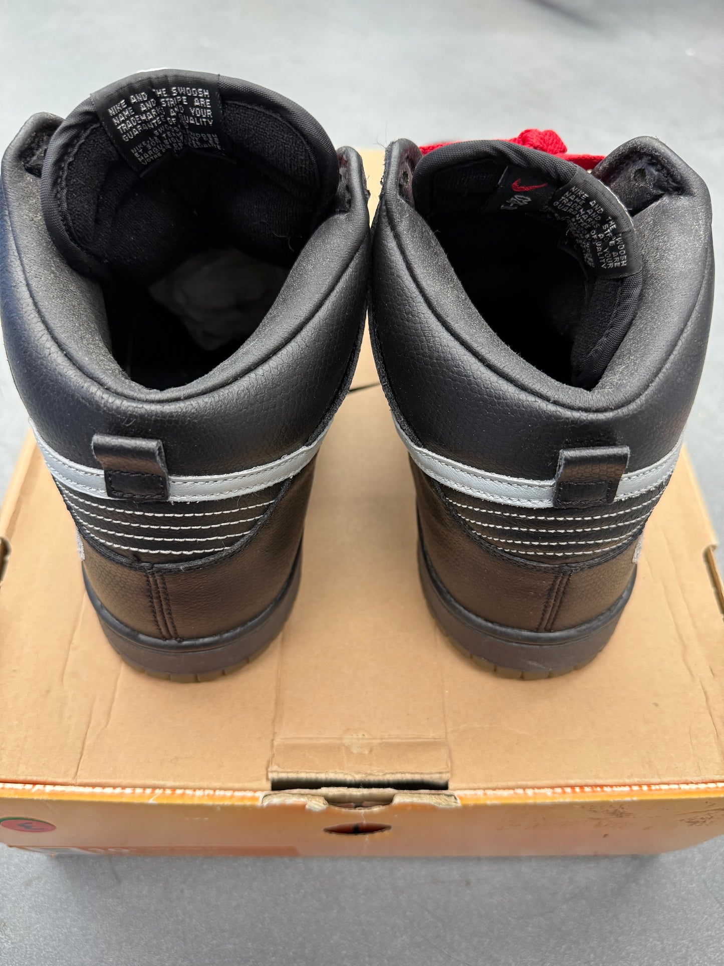 2004 SIZE 10.5 NIKE DUNK HIGH N.E.R.D. PHARRELL