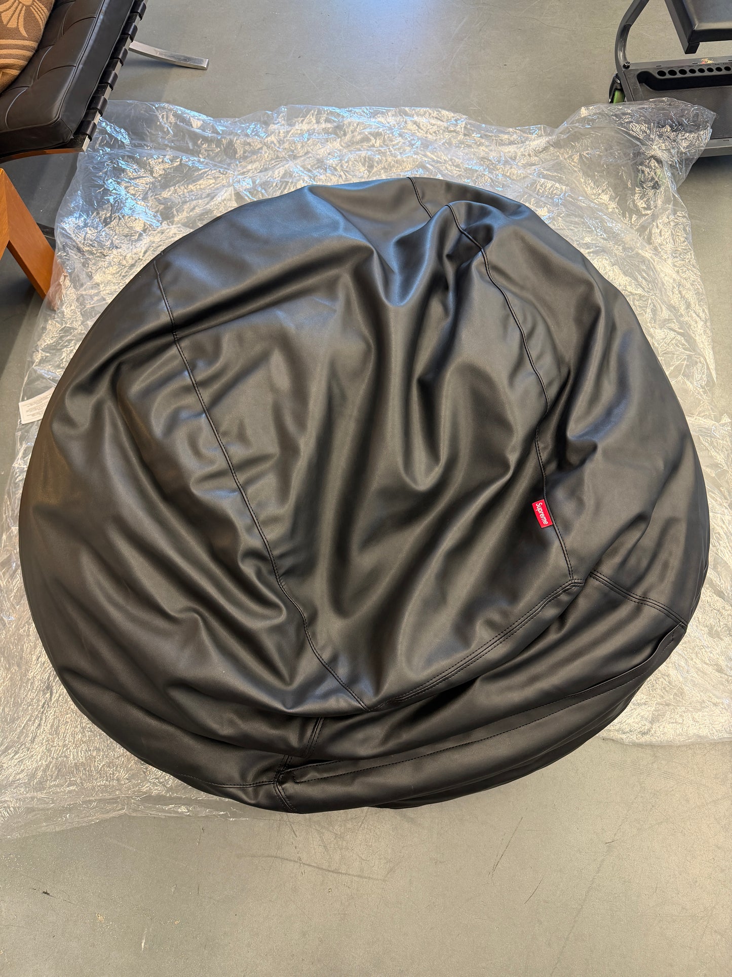 FW26 SUPREME LARRY CLARK BEAN BAG - MULTICOLOR