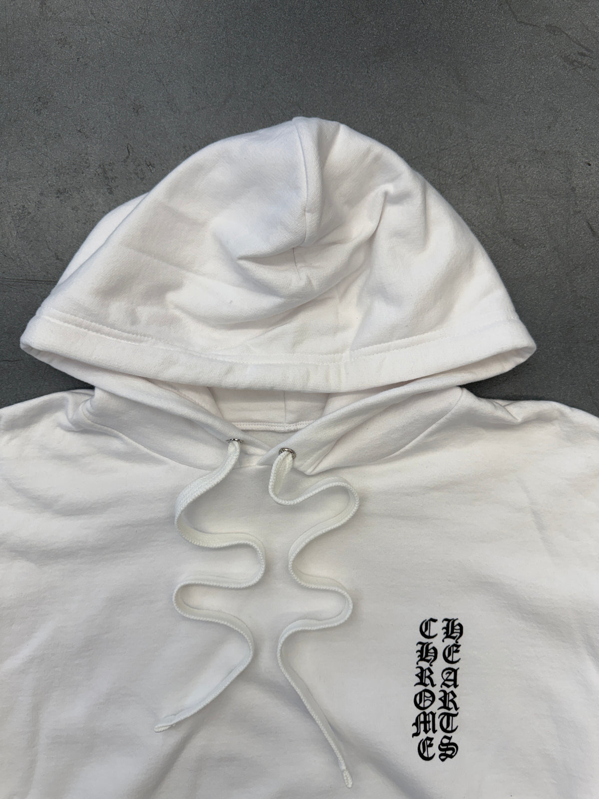 CHROME HEARTS VERTICAL SPELL-OUT PULLOVER HOODIE - WHITE/BLACK