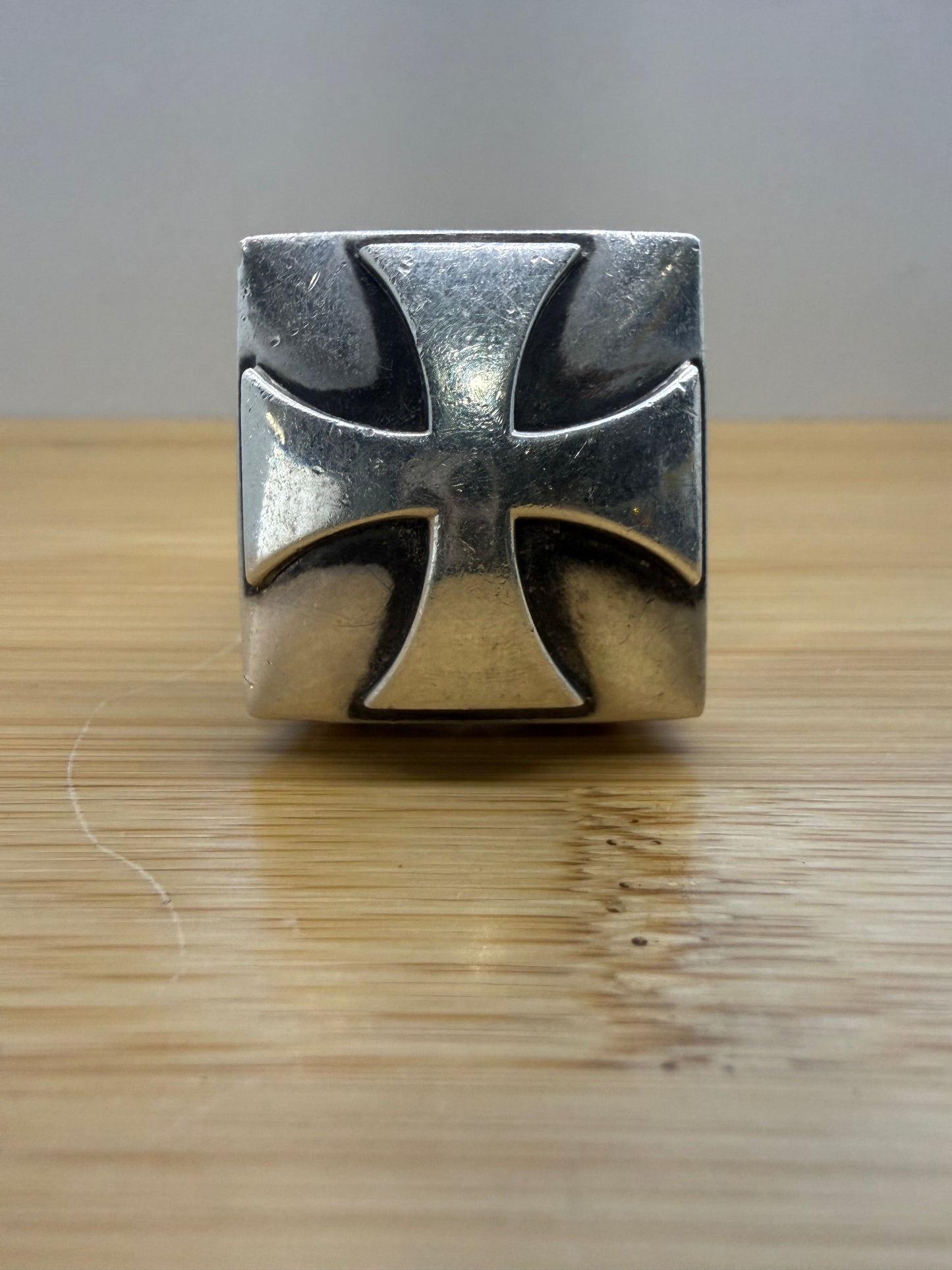 AAGH STUIDIO IRON CROSS SILVER RING