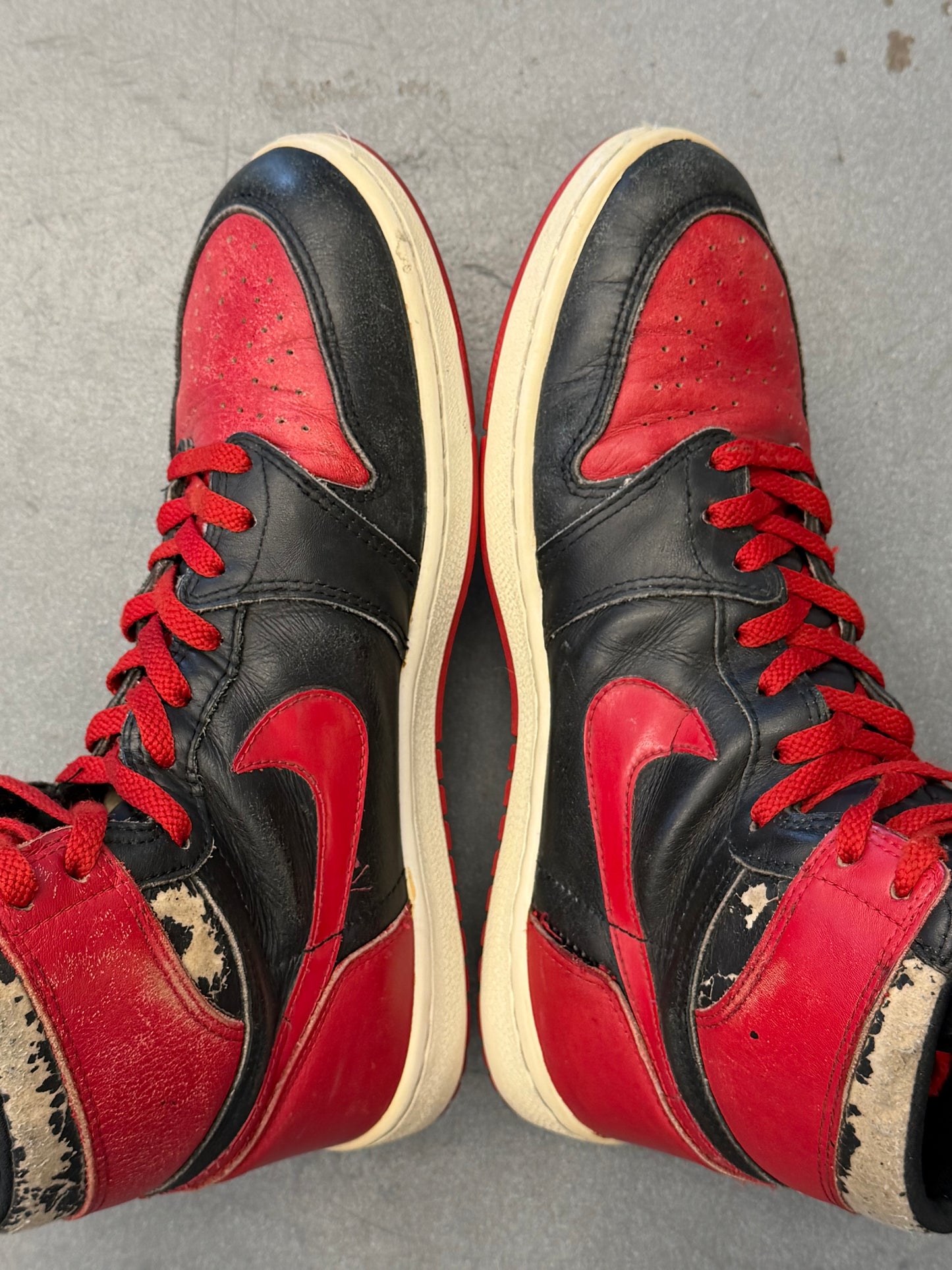 1985 AIR JORDAN 1 HIGH BRED