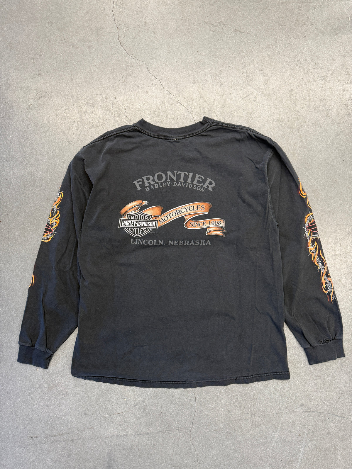 2004 HARLEY-DAVIDSON FRONTIER LINCOLN, NEBRASKA BARBED-WIRE & FLAME LONG SLEEVE TEE (PULLED TAG)