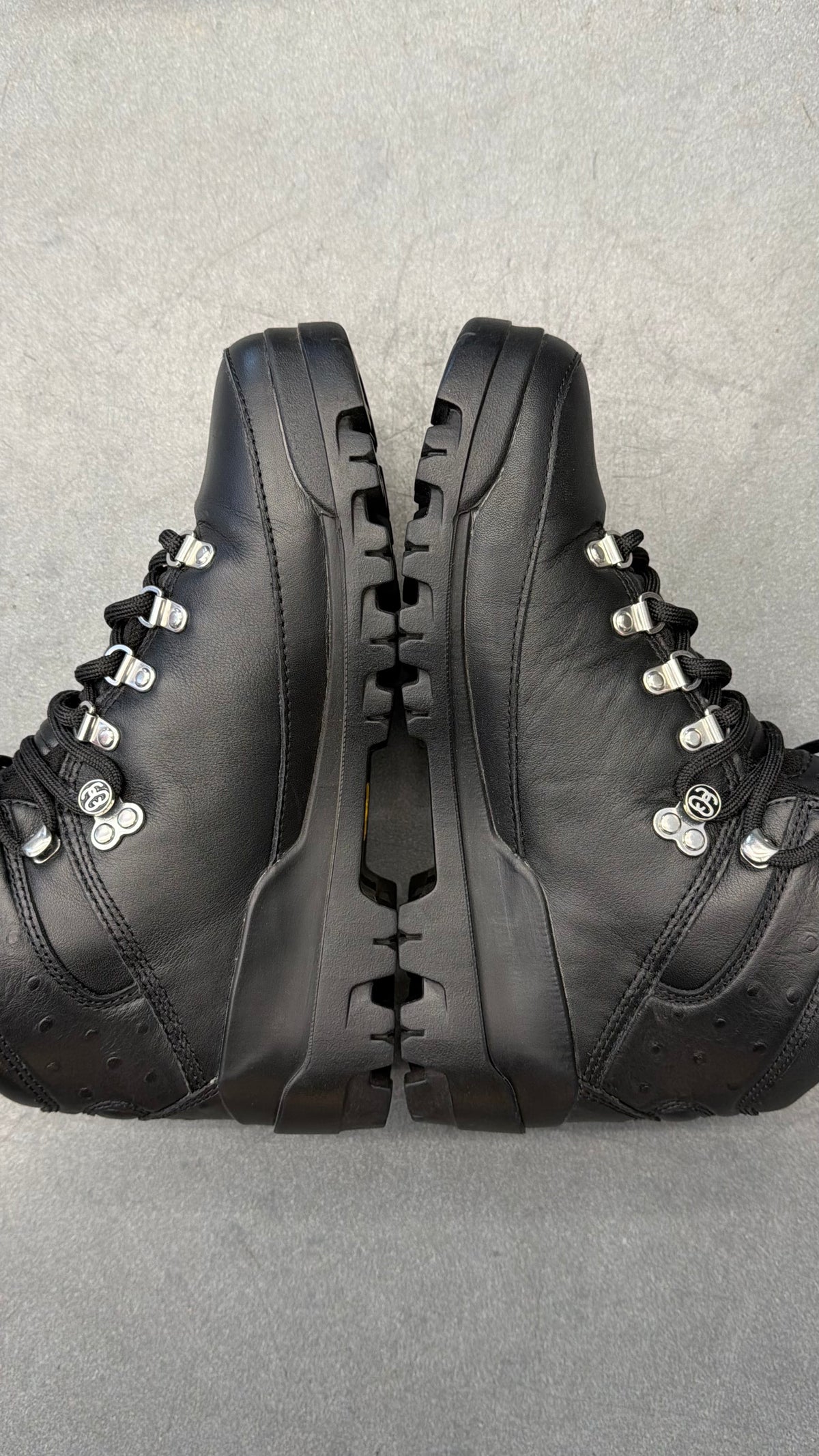 2023 STUSSY TIMBERLAND WORLD HIKER BOOT