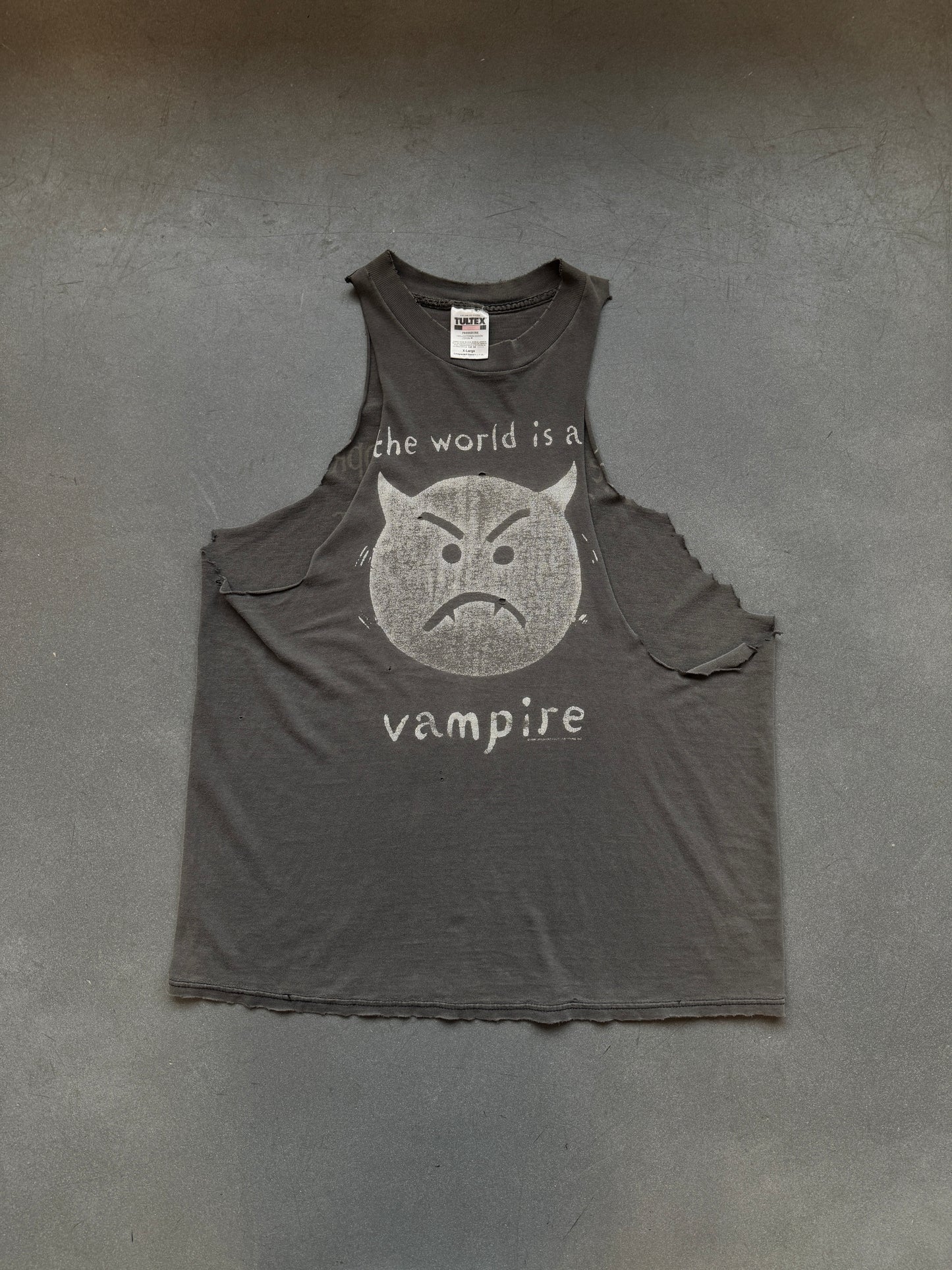 1996 THE SMASHING PUMPKINS THE WORLD IS A VAMPIRE SLEEVELESS TEE (TULTEX TAG)