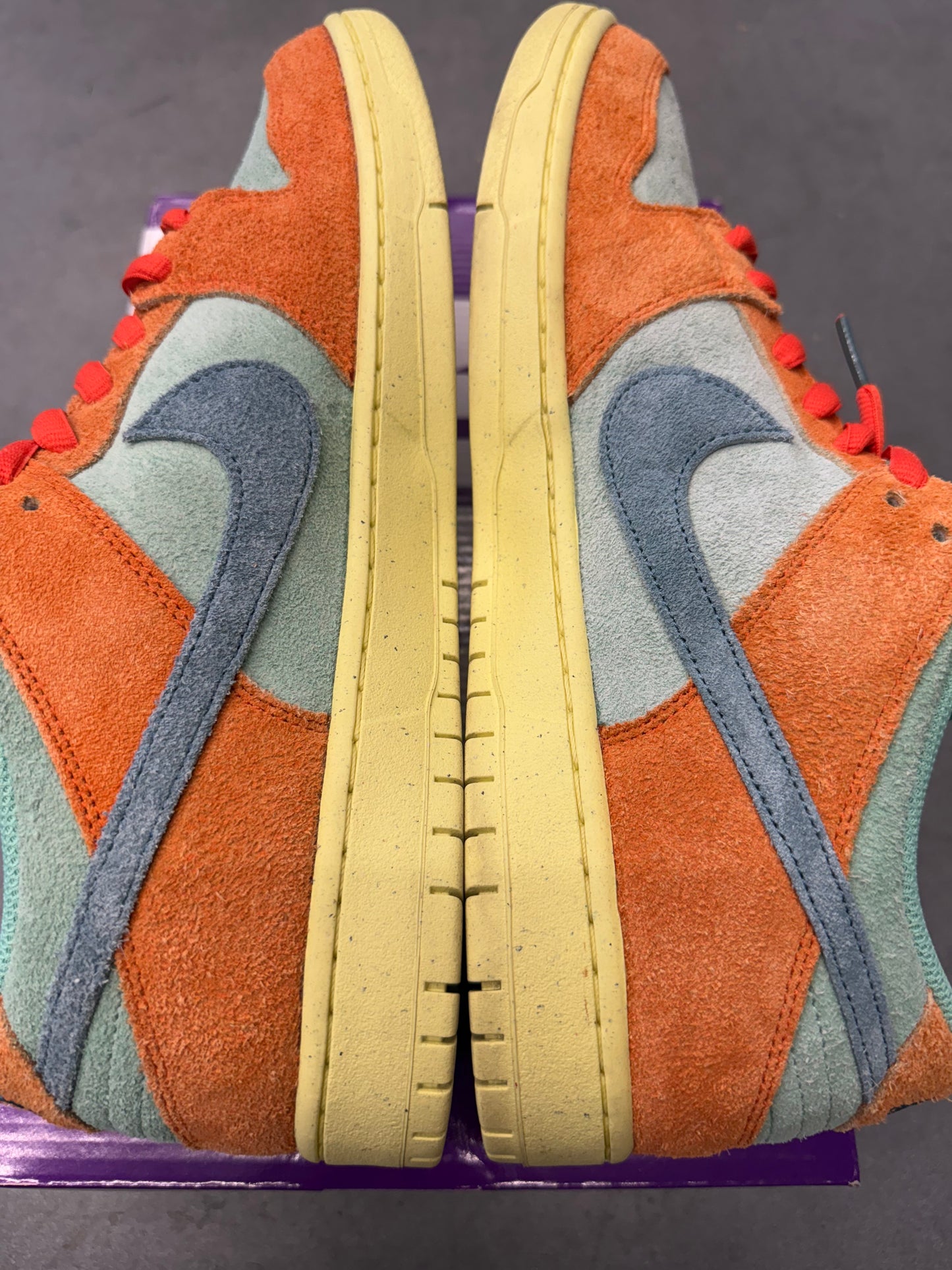 2023 SIZE 13 NIKE SB DUNK LOW ORANGE EMERALD RISE