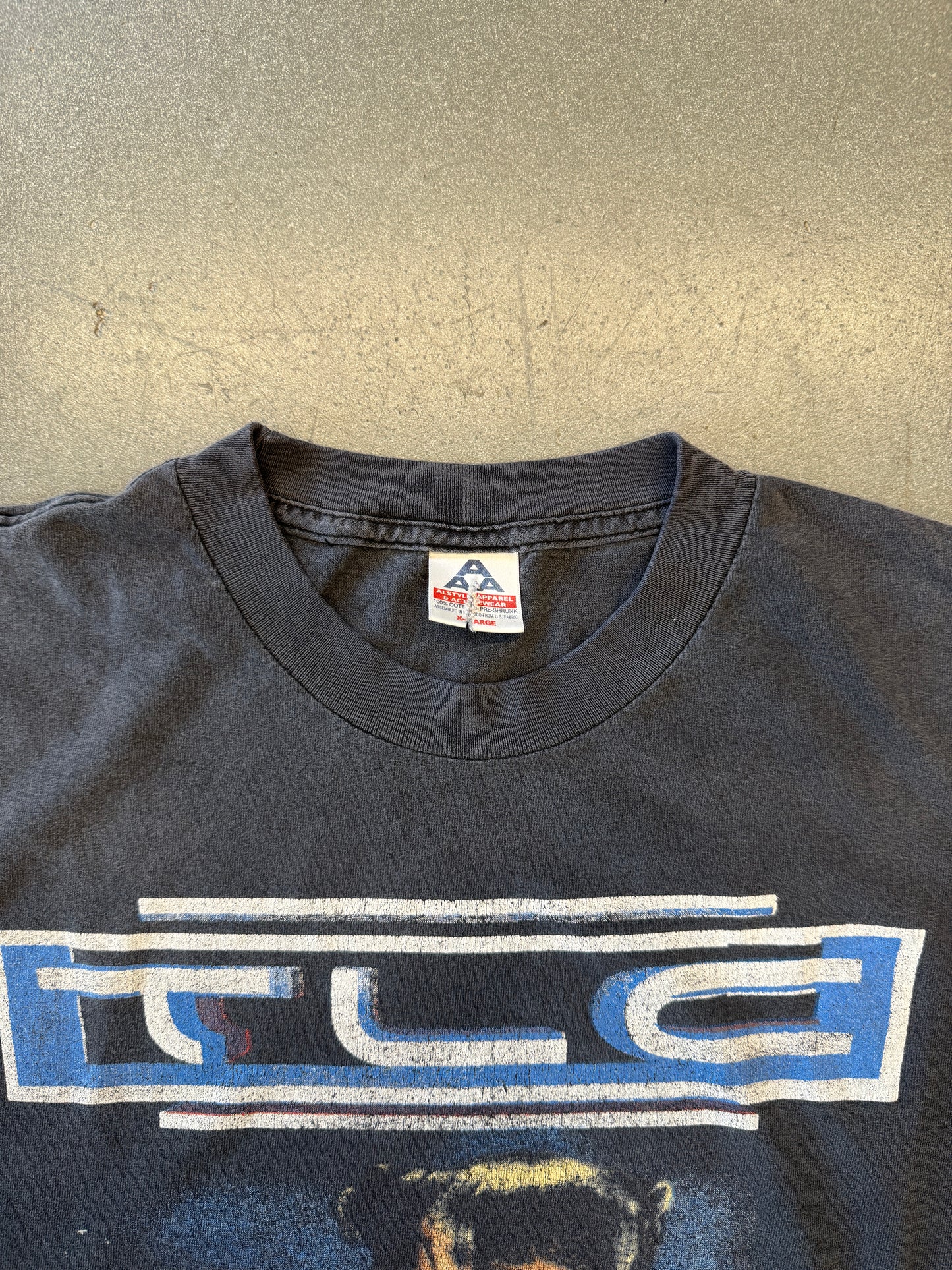 2000 TLC "NO SCRUBS" FAN MAIL TOUR TEE (TRIPLE A TAG)