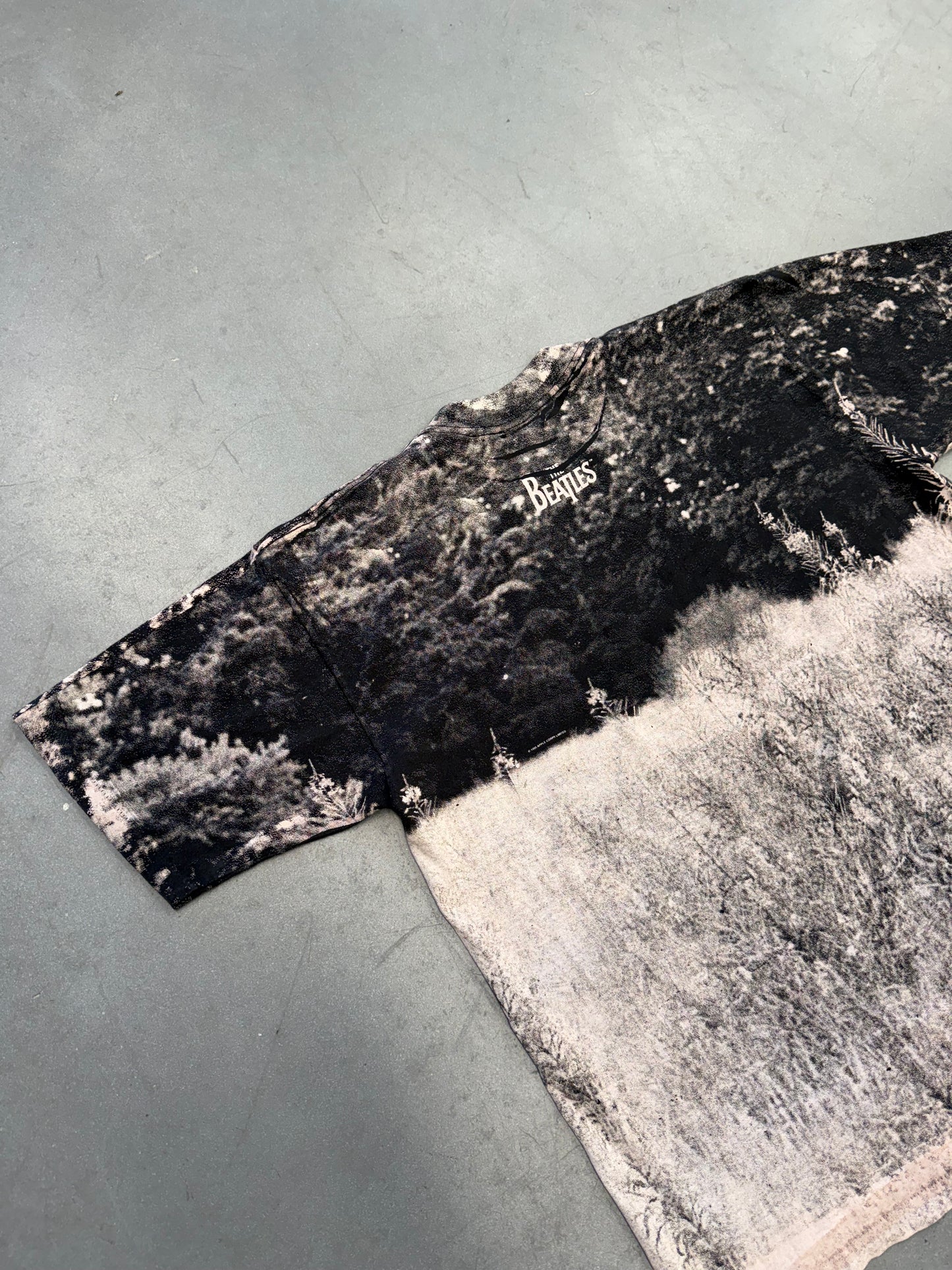 1995 THE BEATLES ALL OVER PRINT FIELD TEE (ALL SPORT TAG)