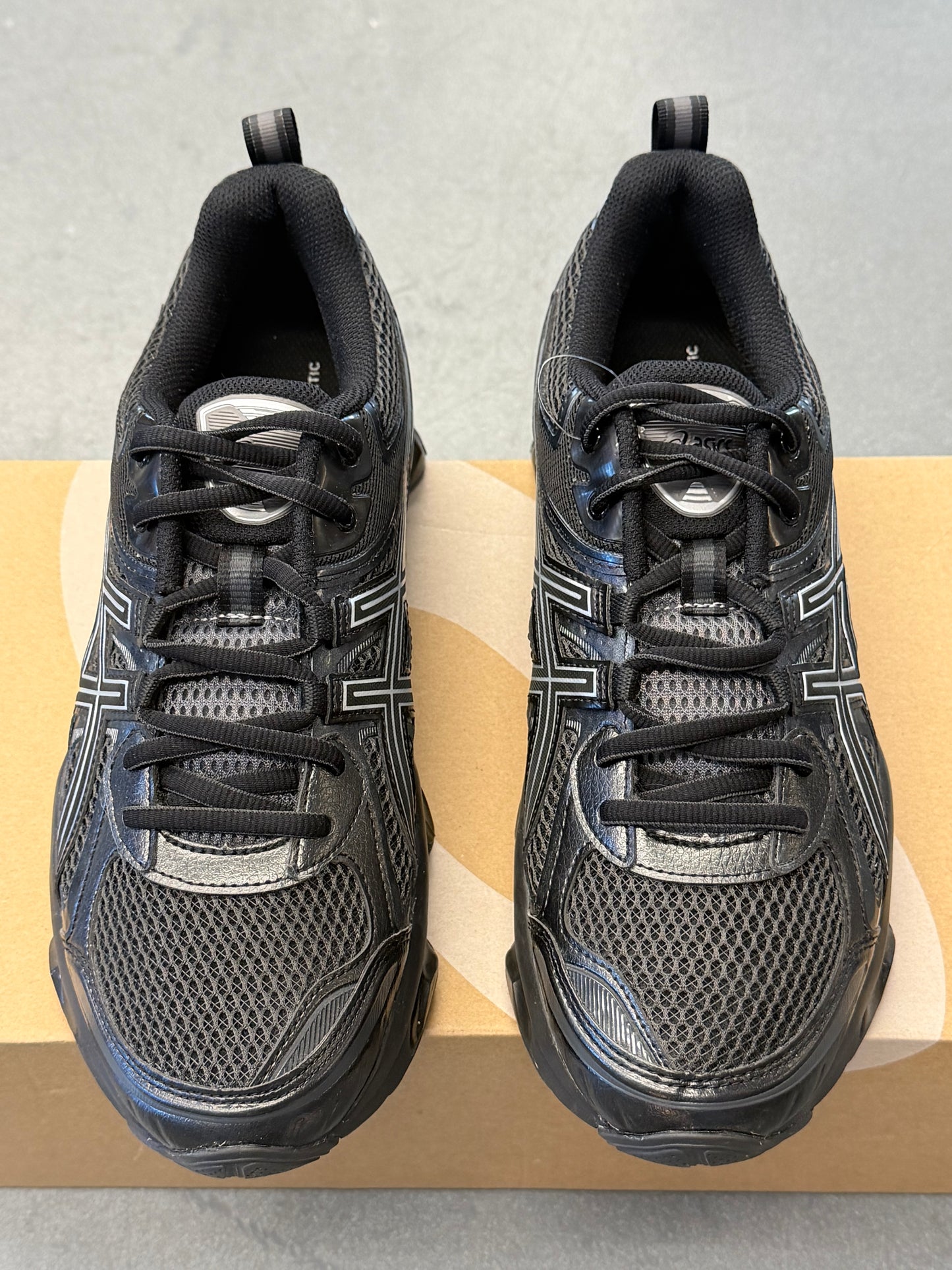 SIZE 10 ASICS GEL-QUANTUM KINETIC SNEAKER - GRAPHITE GREY BLACK (W/ BOX)