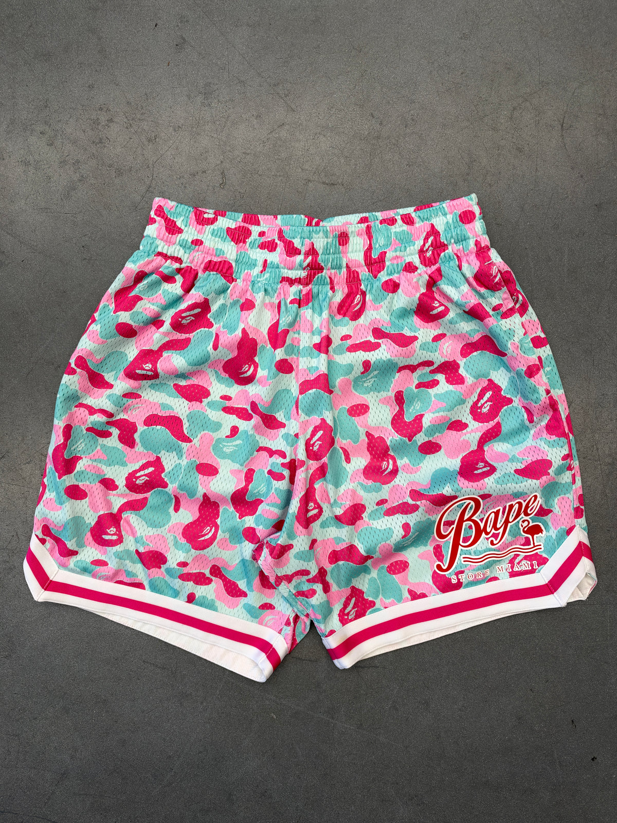 FW19 BAPE STORE MIAMI CAMO BASKETBALL SHORTS - PINK/BLUE