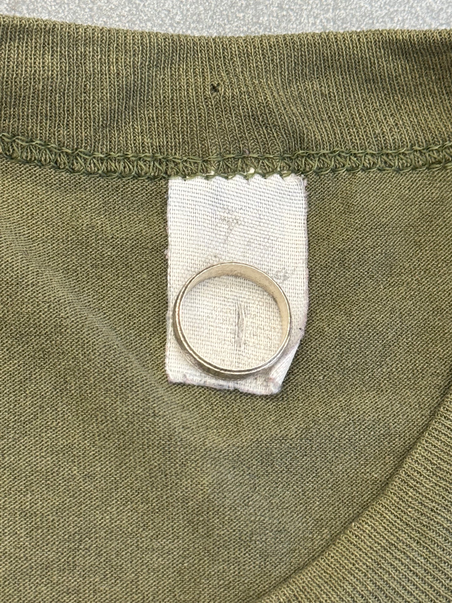 90S U.S. ARMY MESS WITH THE BEST CUT-OFF TEE (FADED TAG)