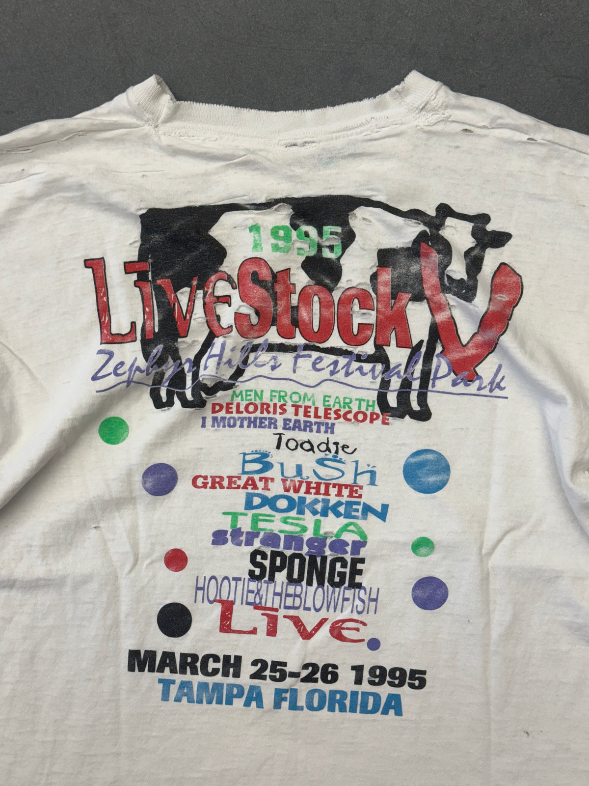1995 LIVESTOCK V ZEPHYRHILLS FESTIVAL PARK THRASHED AND REPAIRED TEE (CUT FOTL TAG)