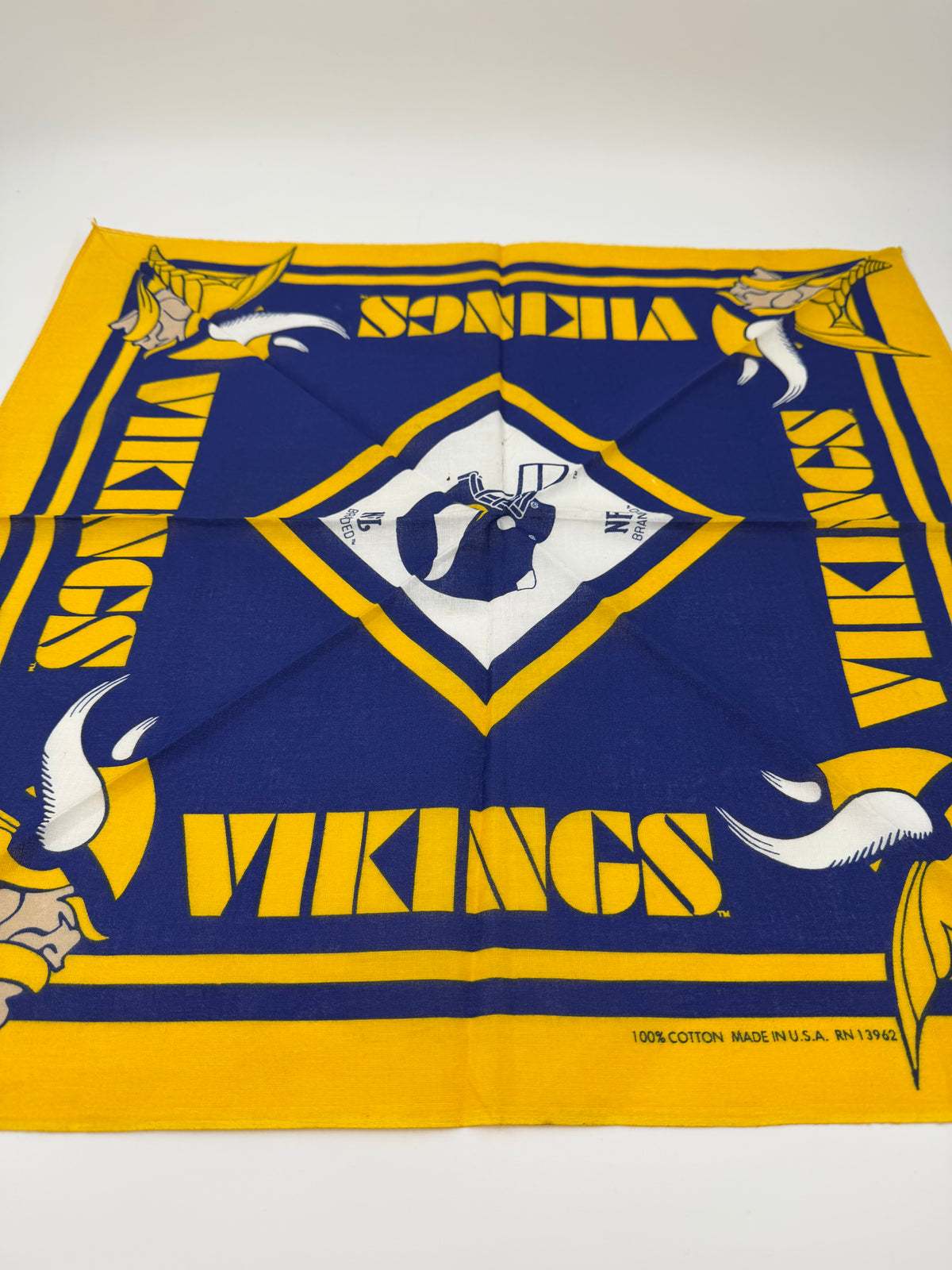 VINTAGE MINNESOTA VIKINGS MADE IN USA BANDANA