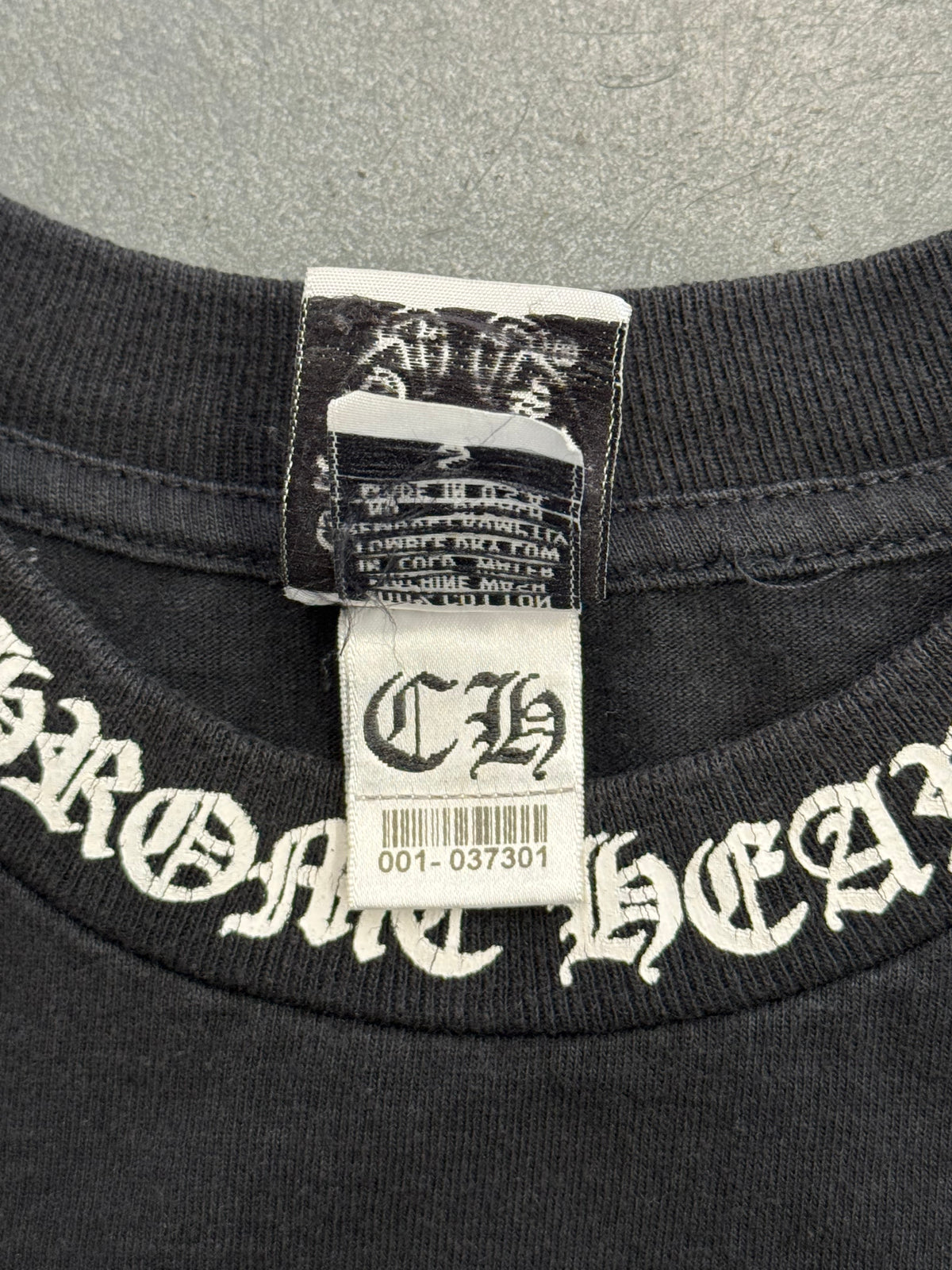 VINTAGE CHROME HEARTS COLLAR PRINT DOUBLE FLORAL CROSS HORSESHOE POCKET TEE
