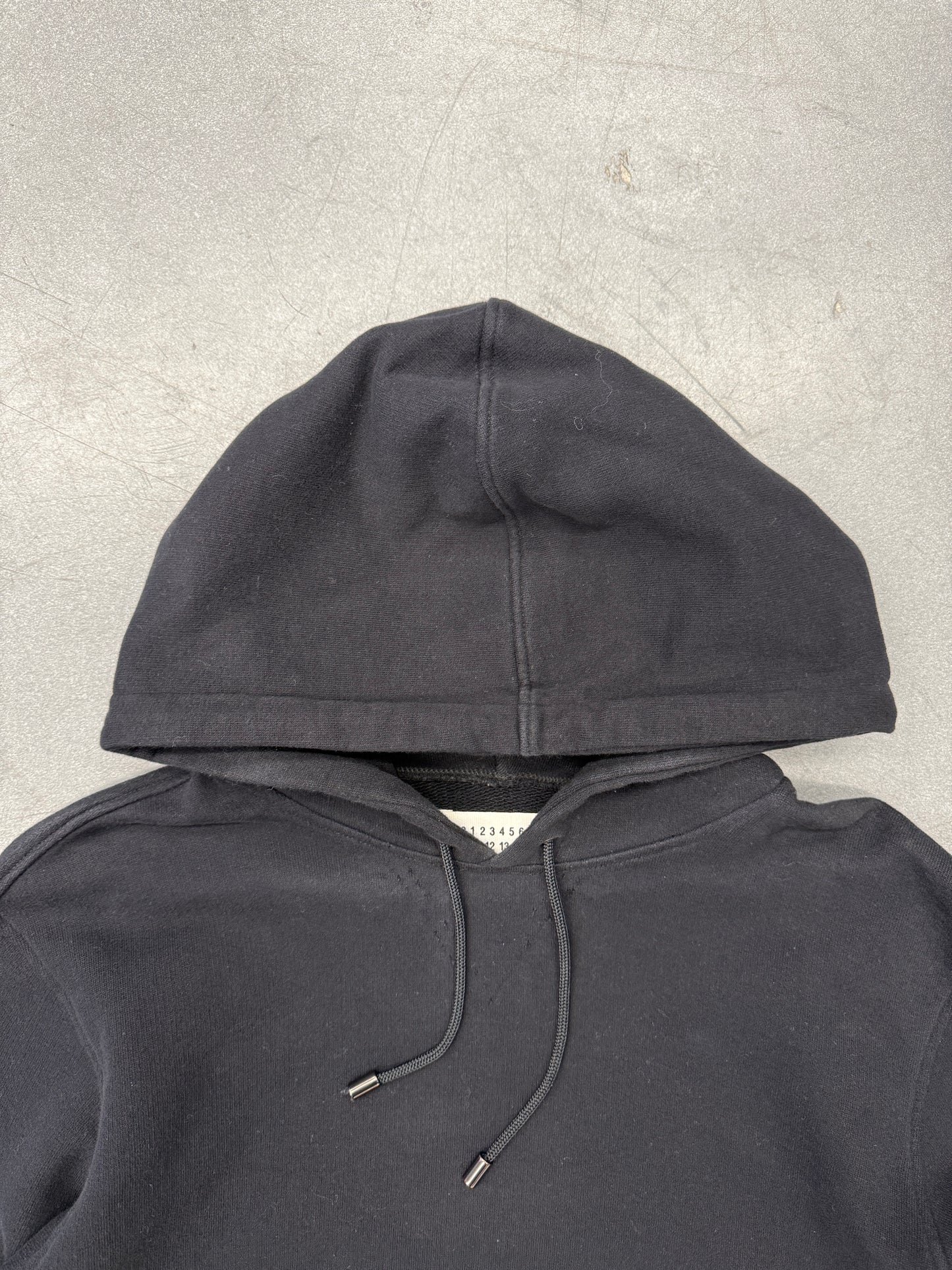 MAISON MARGIELA SEAMLESS POCKET PULLOVER HOODIE