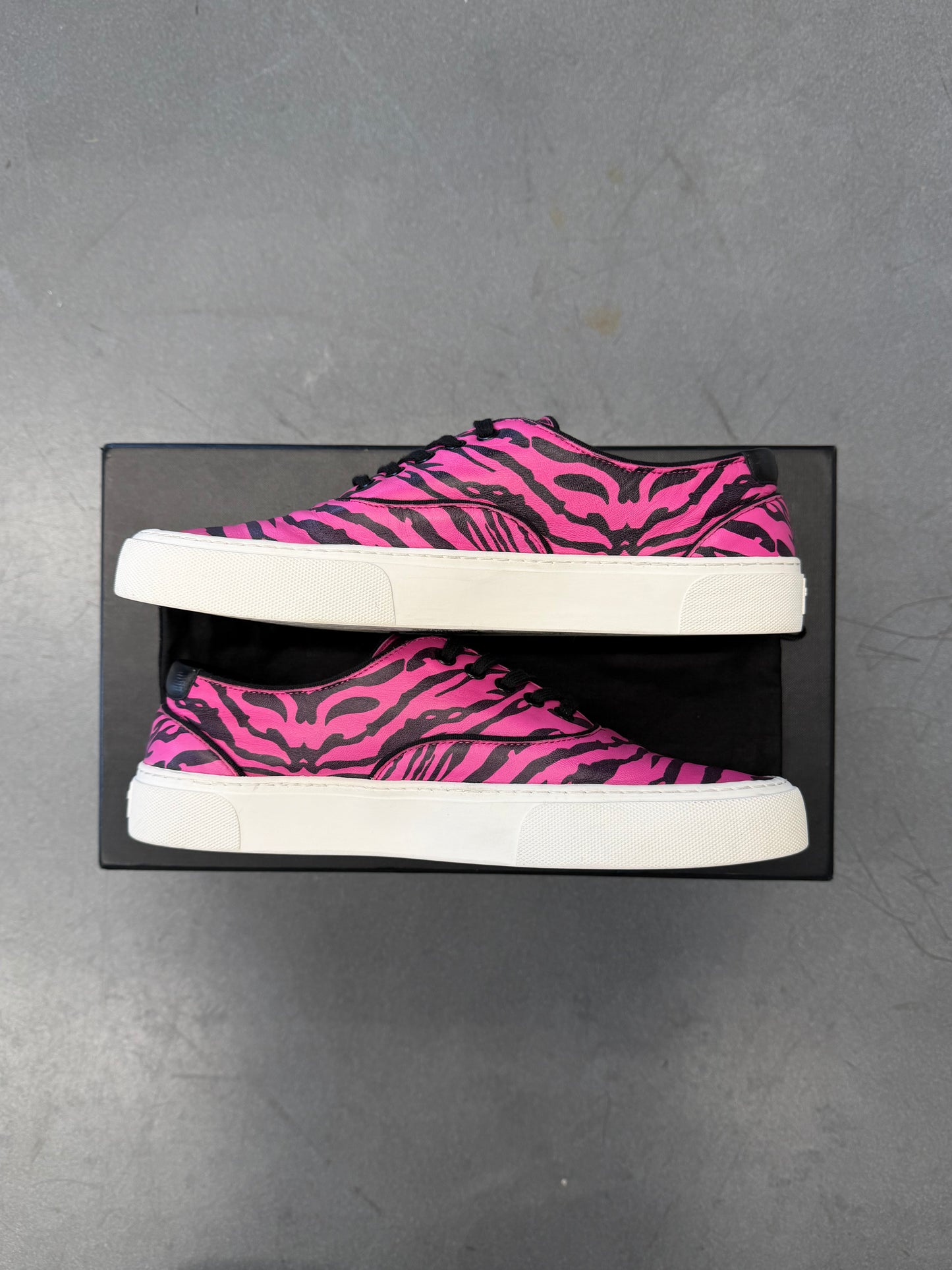 SAINT LAURENT VENICE PINK TIGER PRINT LOW TOP LEATHER SNEAKER (W/BOX)