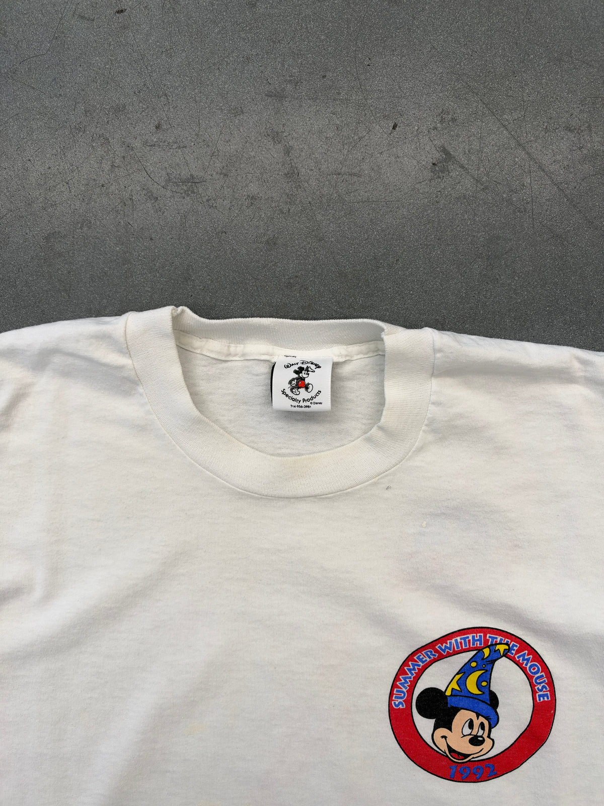 1992 FANTASIA MICKEY MOUSE SUMMER WITH DISNEYLAND TEE (WALT DISNEY PRODUCTIONS TAG)
