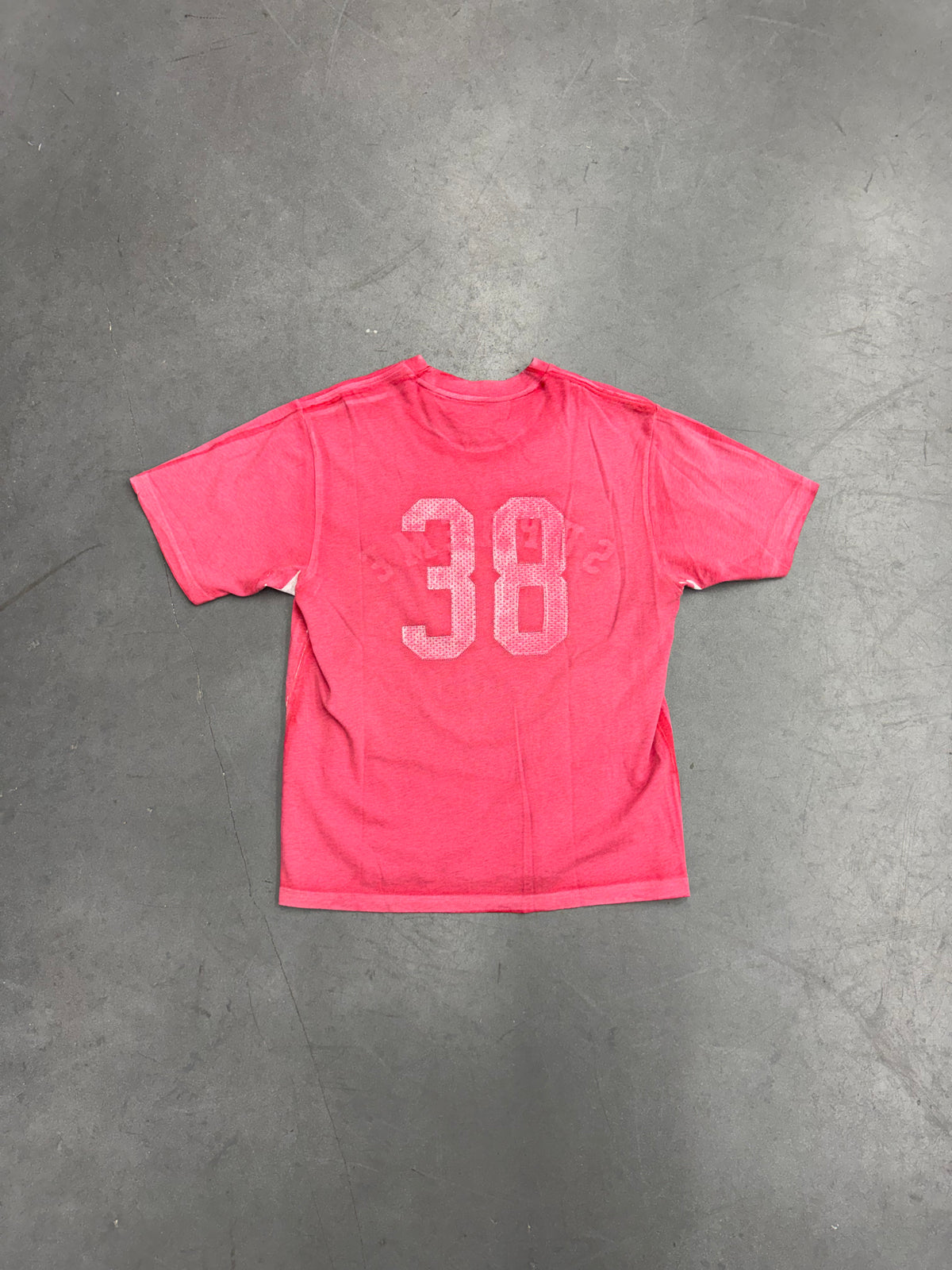 FW25 SUPREME OVERPRINT SS TOP - PINK